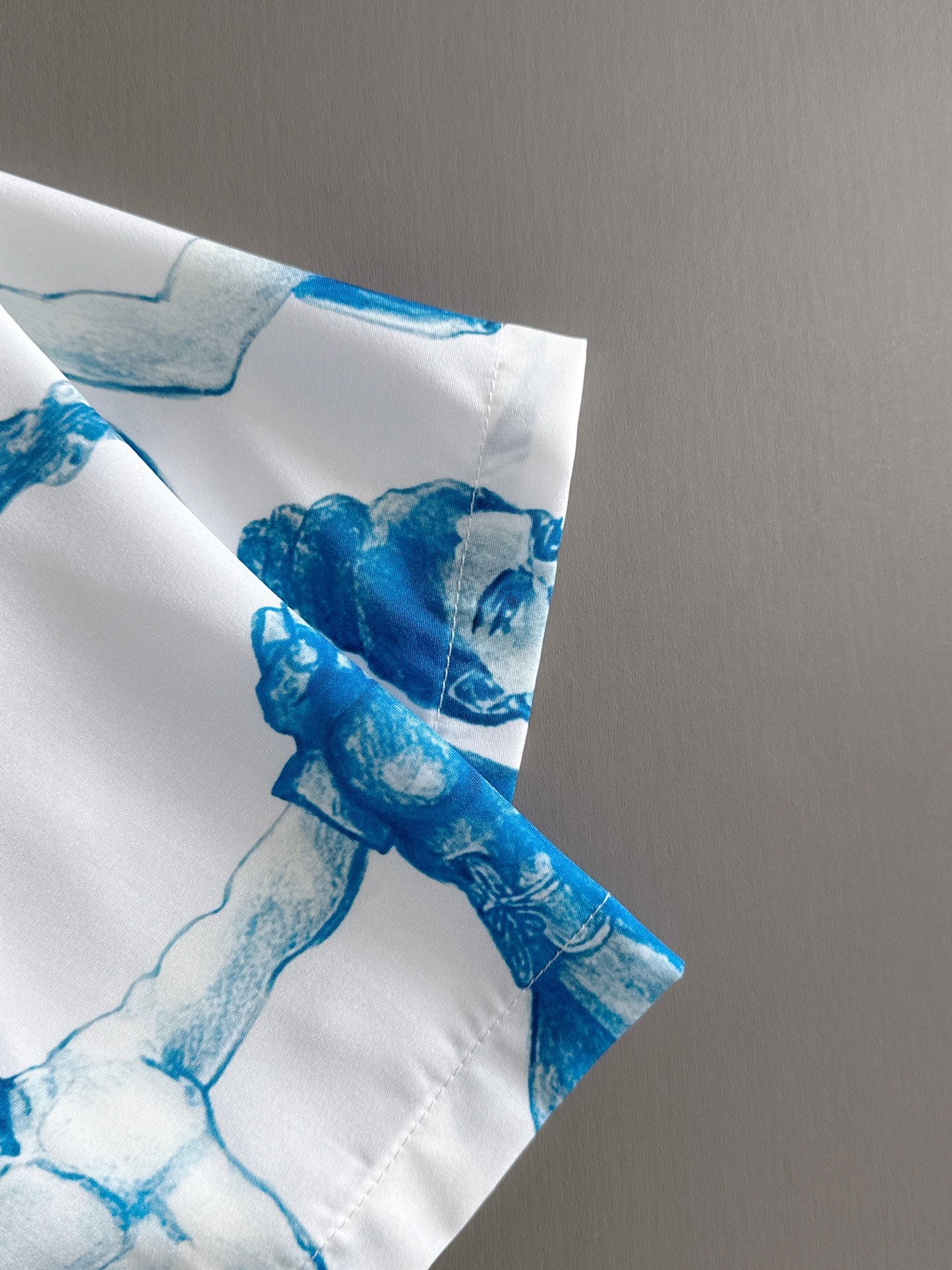 LuxluxHouse Best Quality Clothes Shirts&Polo Prada