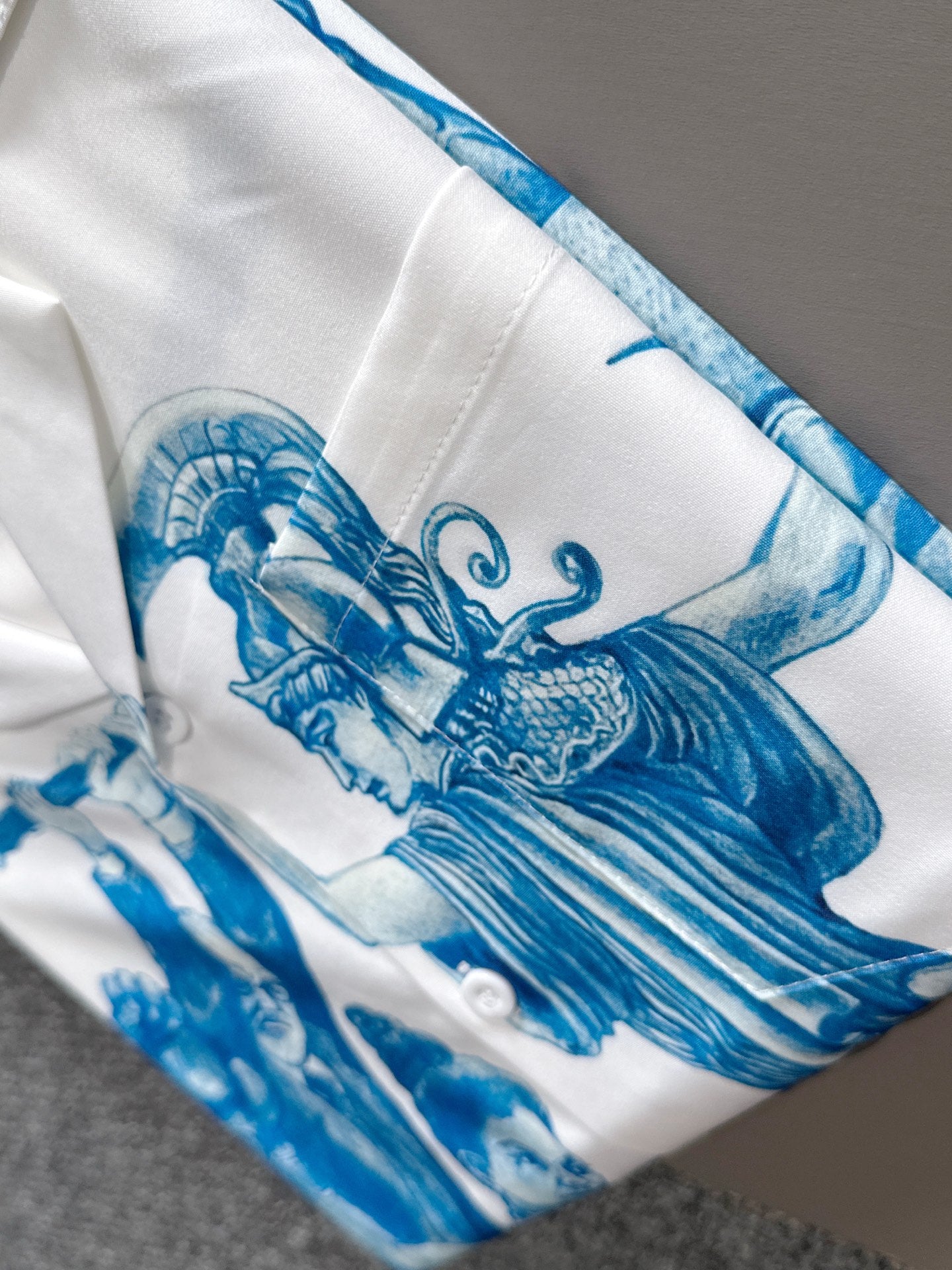 LuxluxHouse Best Quality Clothes Shirts&Polo Prada