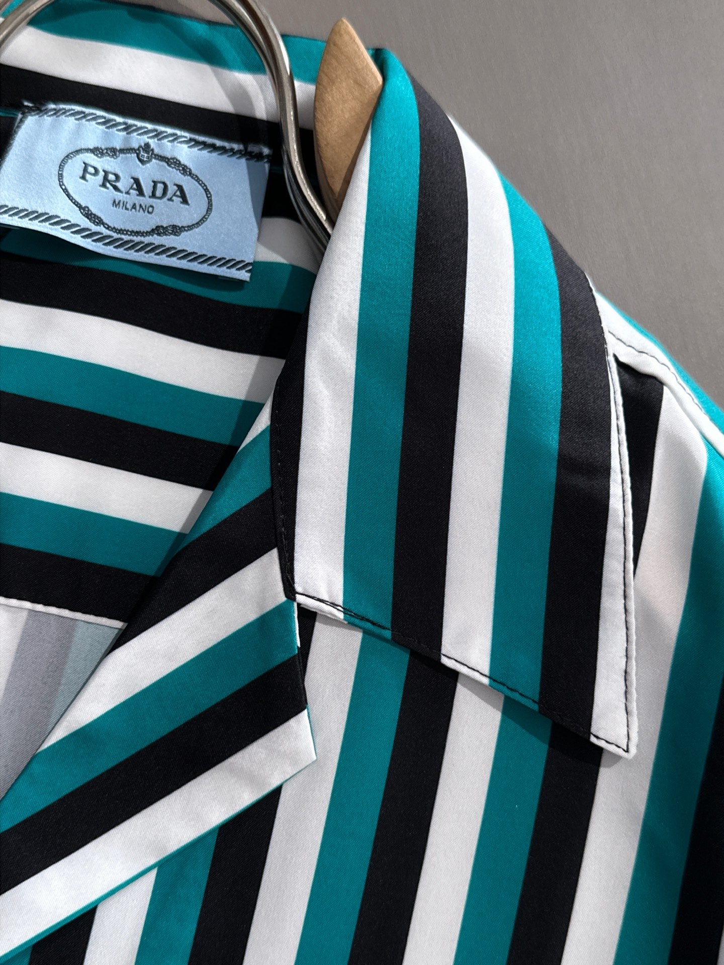 LuxluxHouse Best Quality Clothes Shirts&Polo Prada