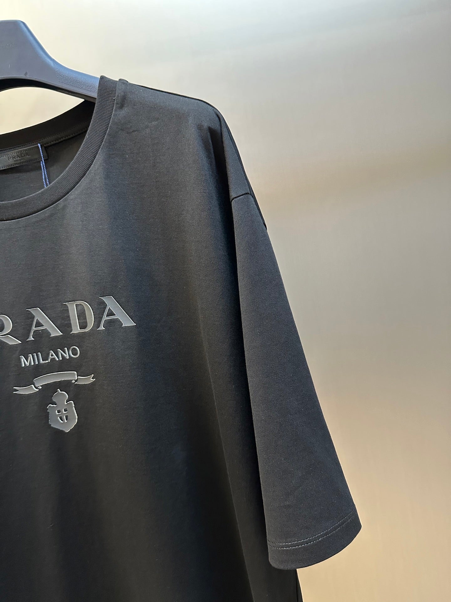 LuxluxHouse Best Quality Clothes T-shirt Prada