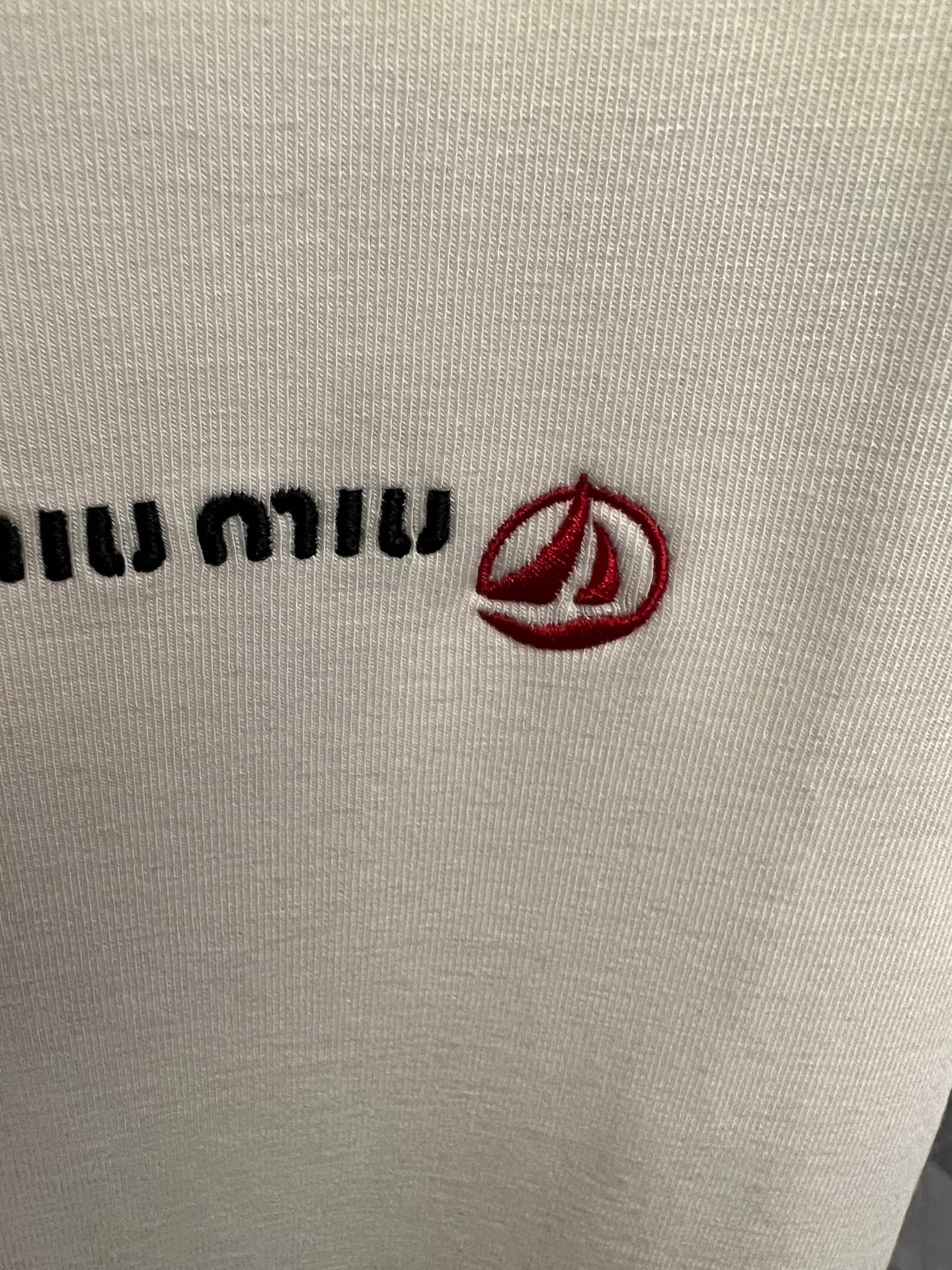 LuxluxHouse Best Quality Clothes Miu Miu T-shirt