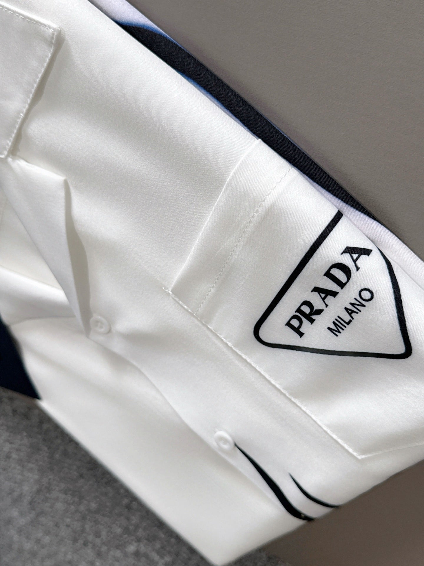 LuxluxHouse Best Quality Clothes Shirts&Polo Prada