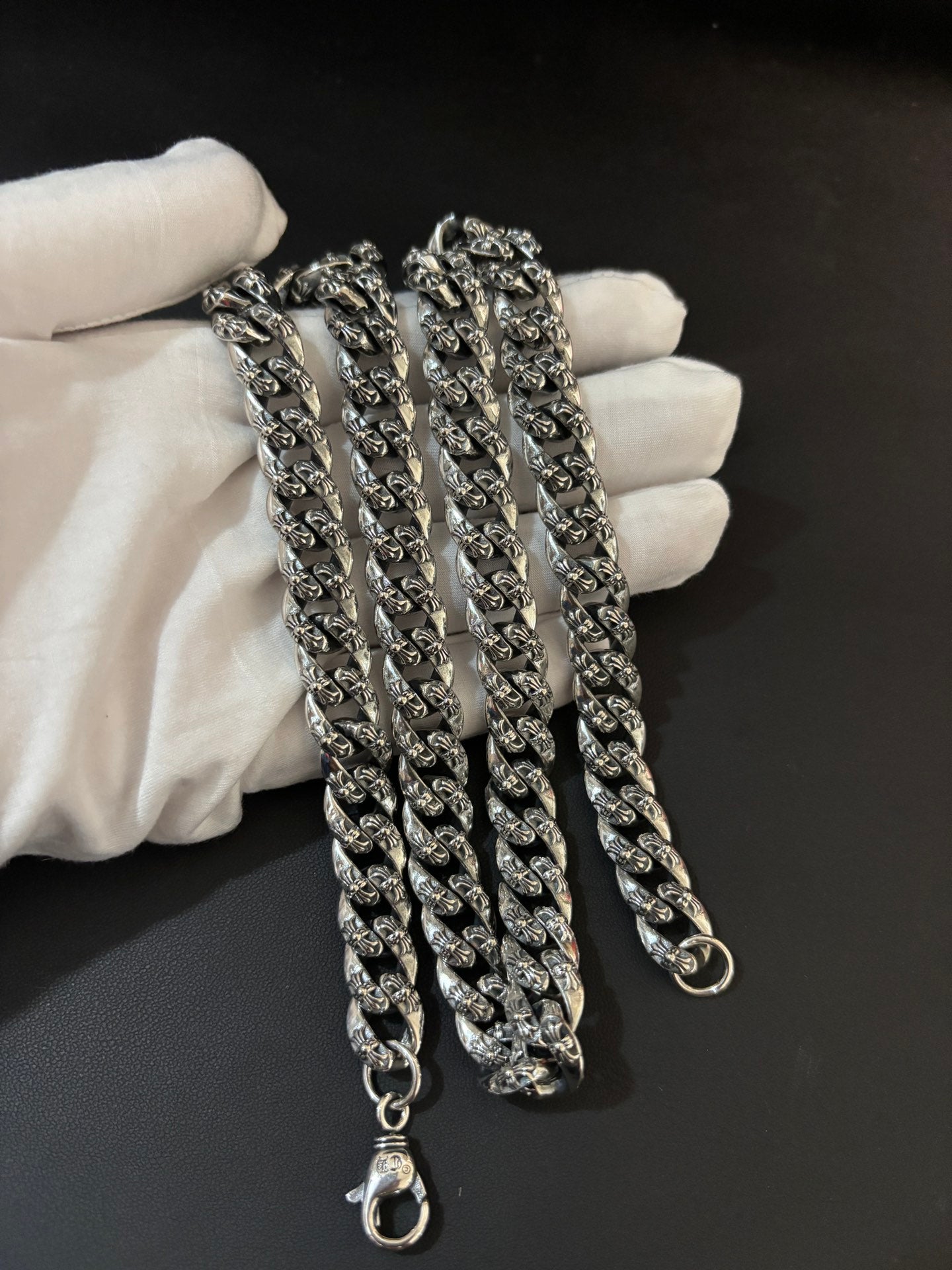 LuxluxHouse Best Quality Accessories Necklace Chrome Hearts