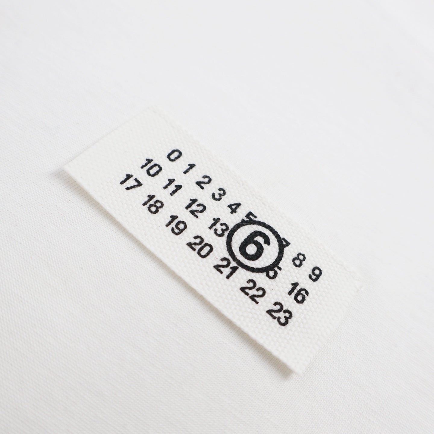 LuxluxHouse Best Quality Clothes T-shirt Chanel & Maison Margiela