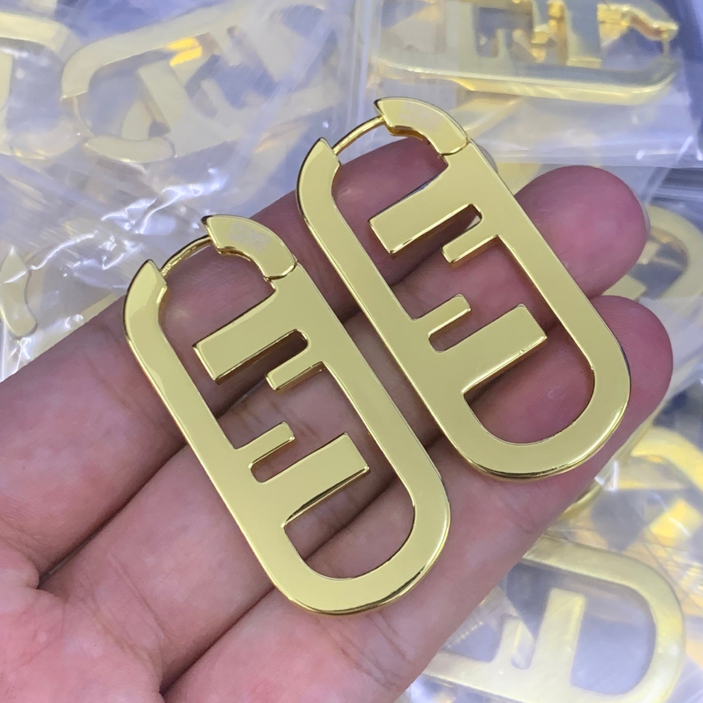 LuxluxHouse Low Price And High Quality Accessories Fendi