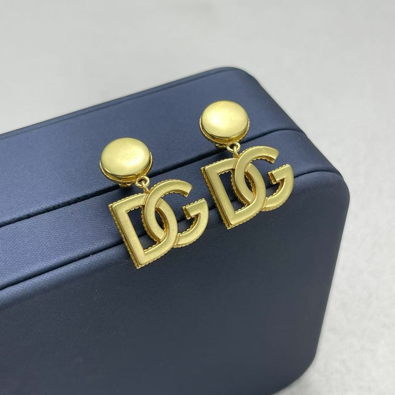 LuxluxHouse Low Price And High Quality Accessories Dolce & Gabbana