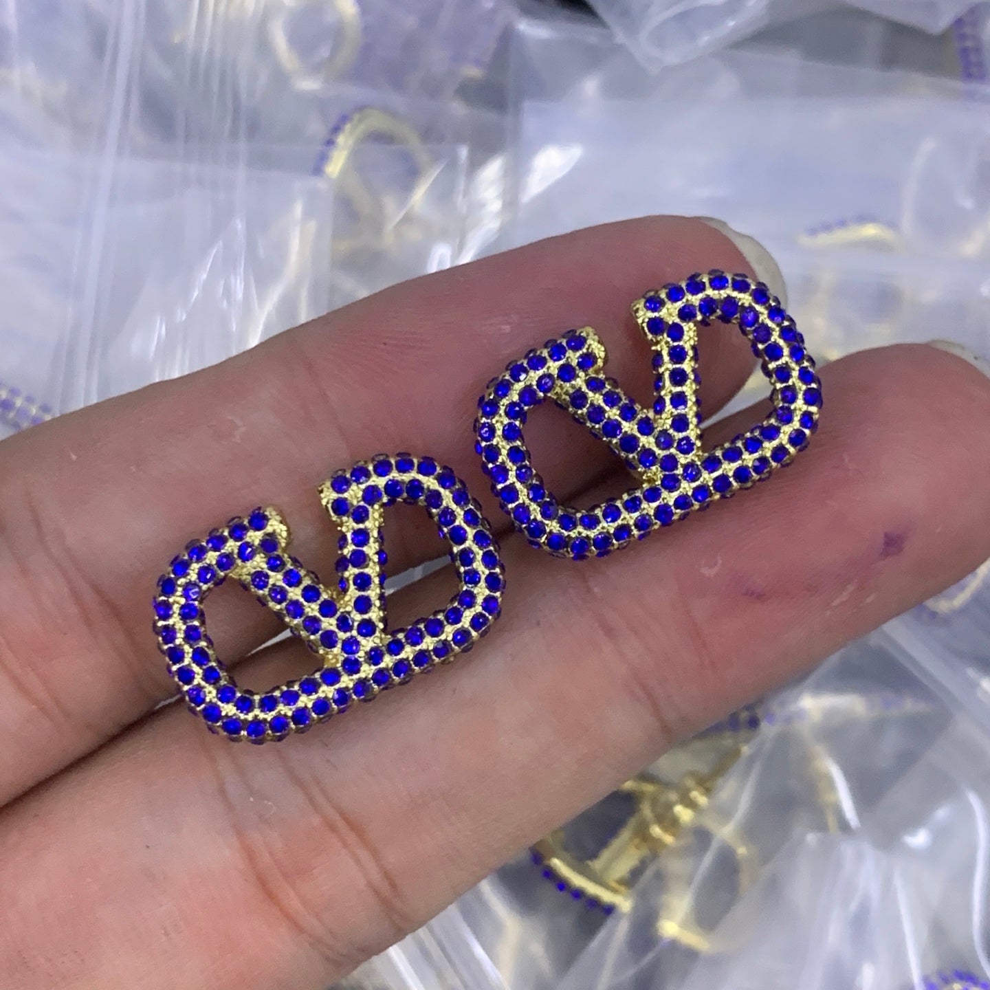 LuxluxHouse Low Price And High Quality Accessories Valentino