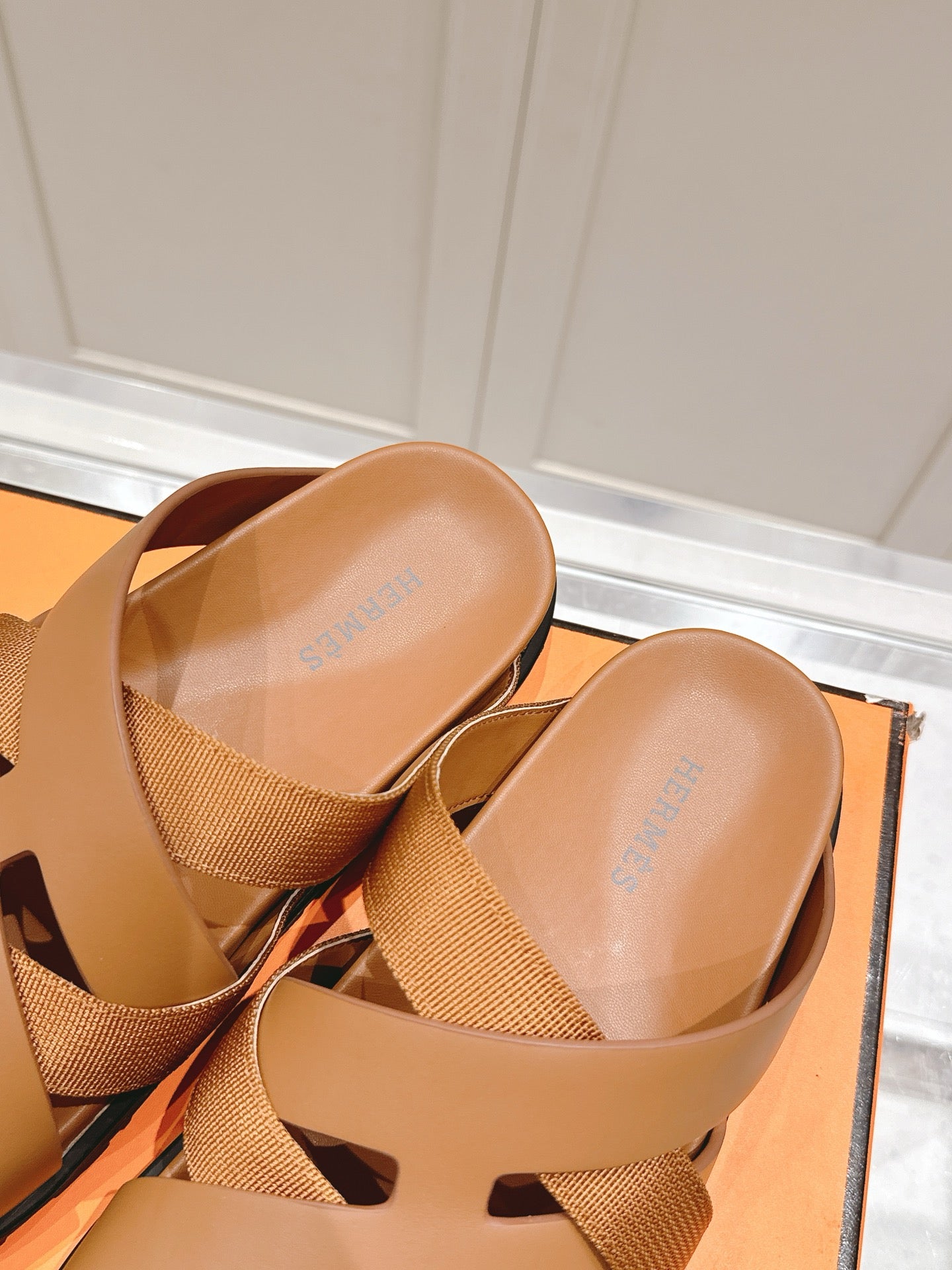 LuxluxHouse Best Quality Women Shoes Hermes