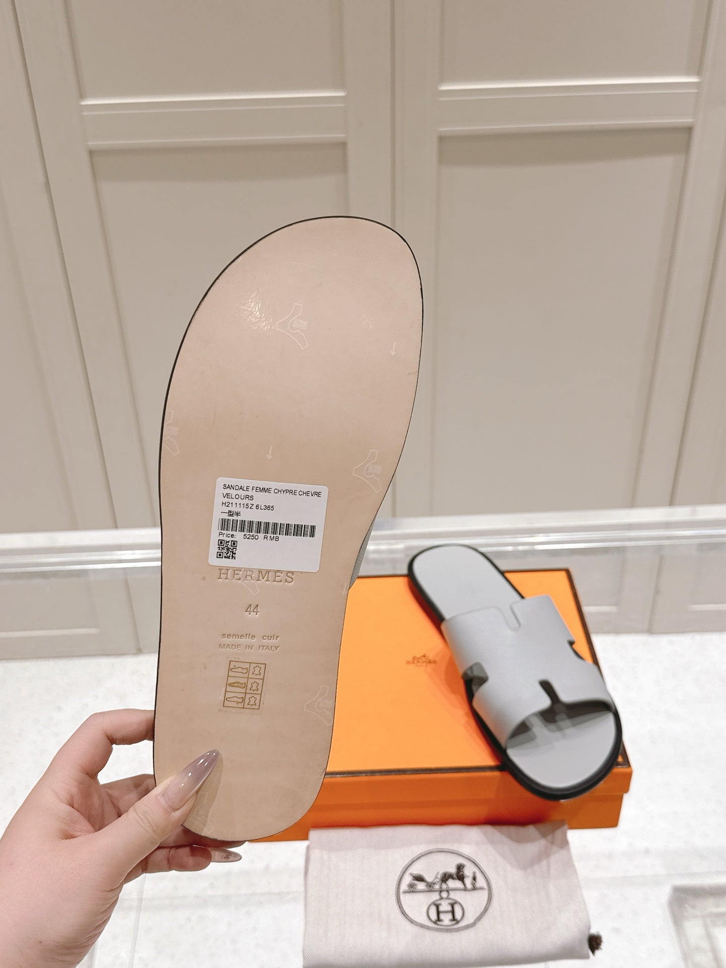 LuxluxHouse Best Quality Women Shoes Hermes