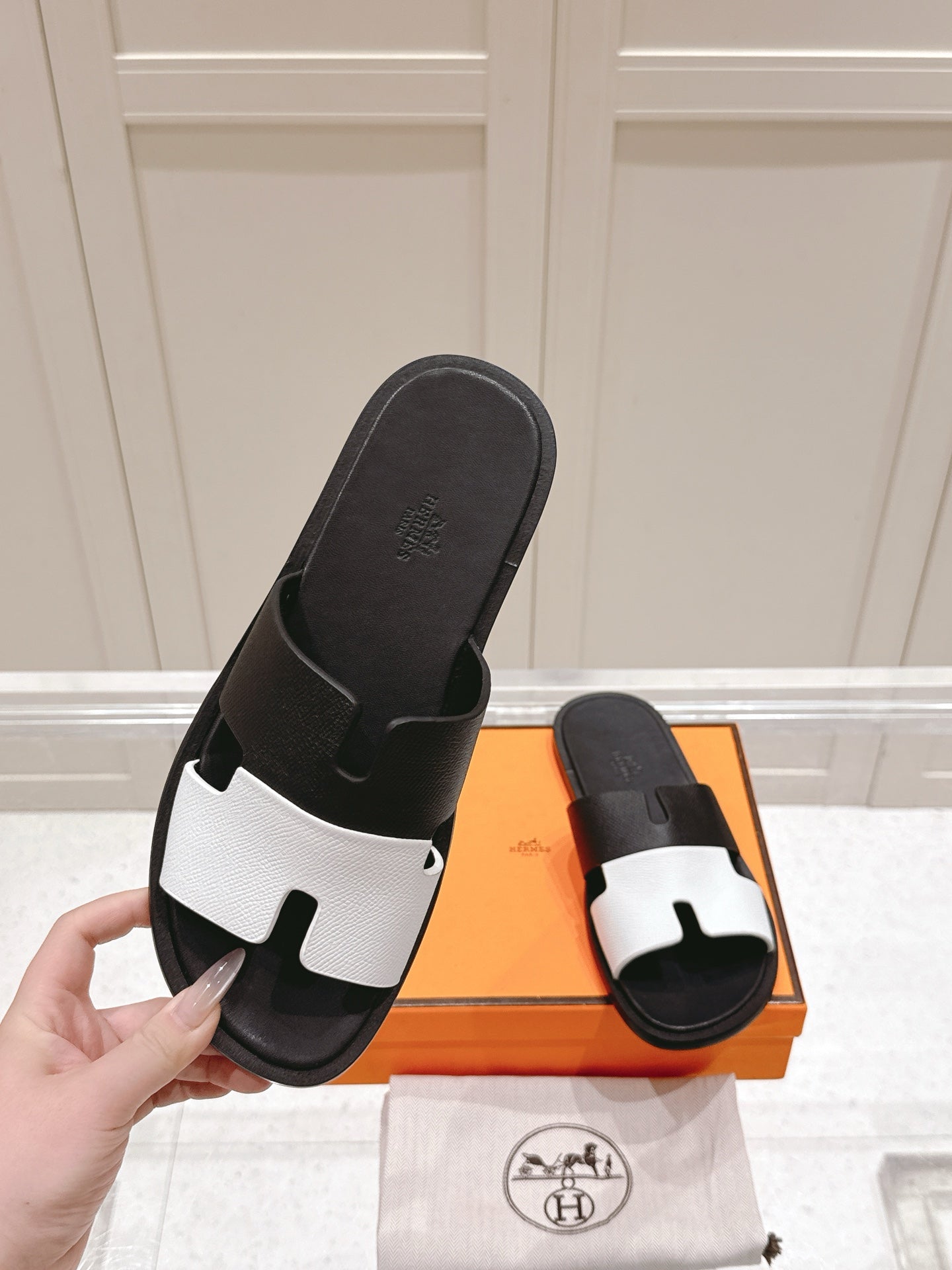 LuxluxHouse Best Quality Women Shoes Hermes