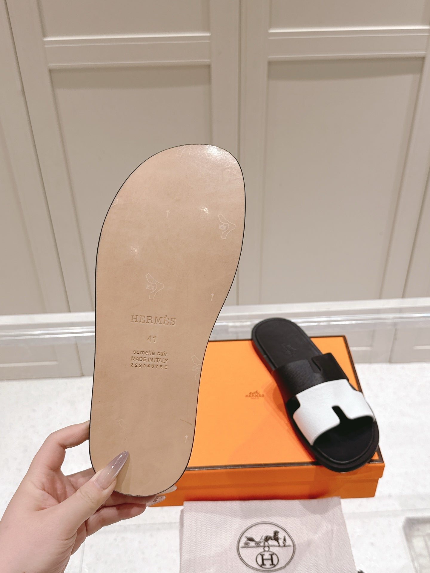 LuxluxHouse Best Quality Women Shoes Hermes