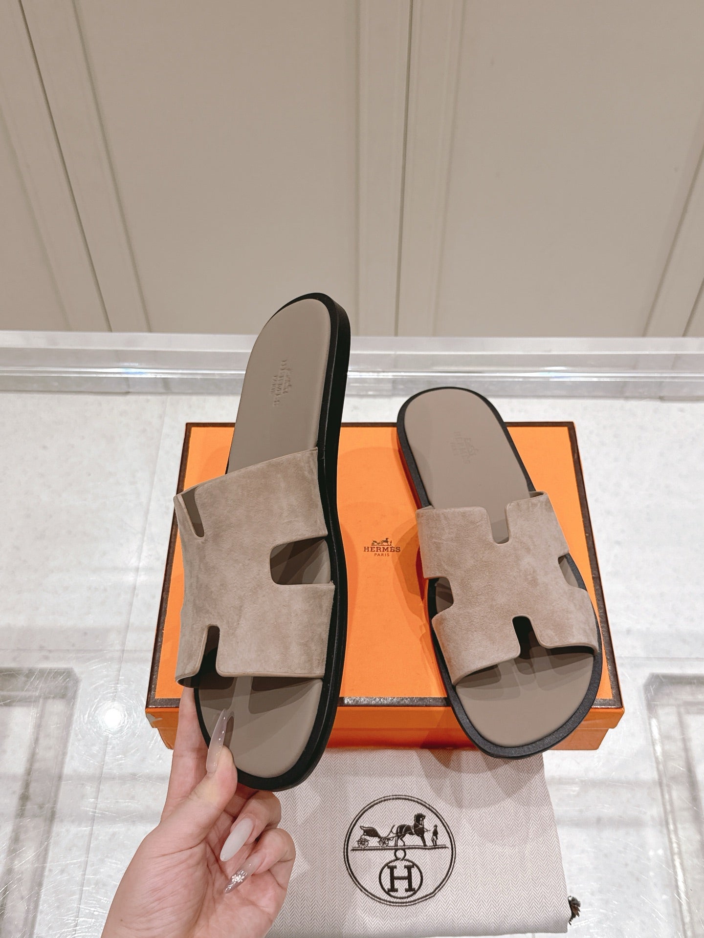 LuxluxHouse Best Quality Women Shoes Hermes