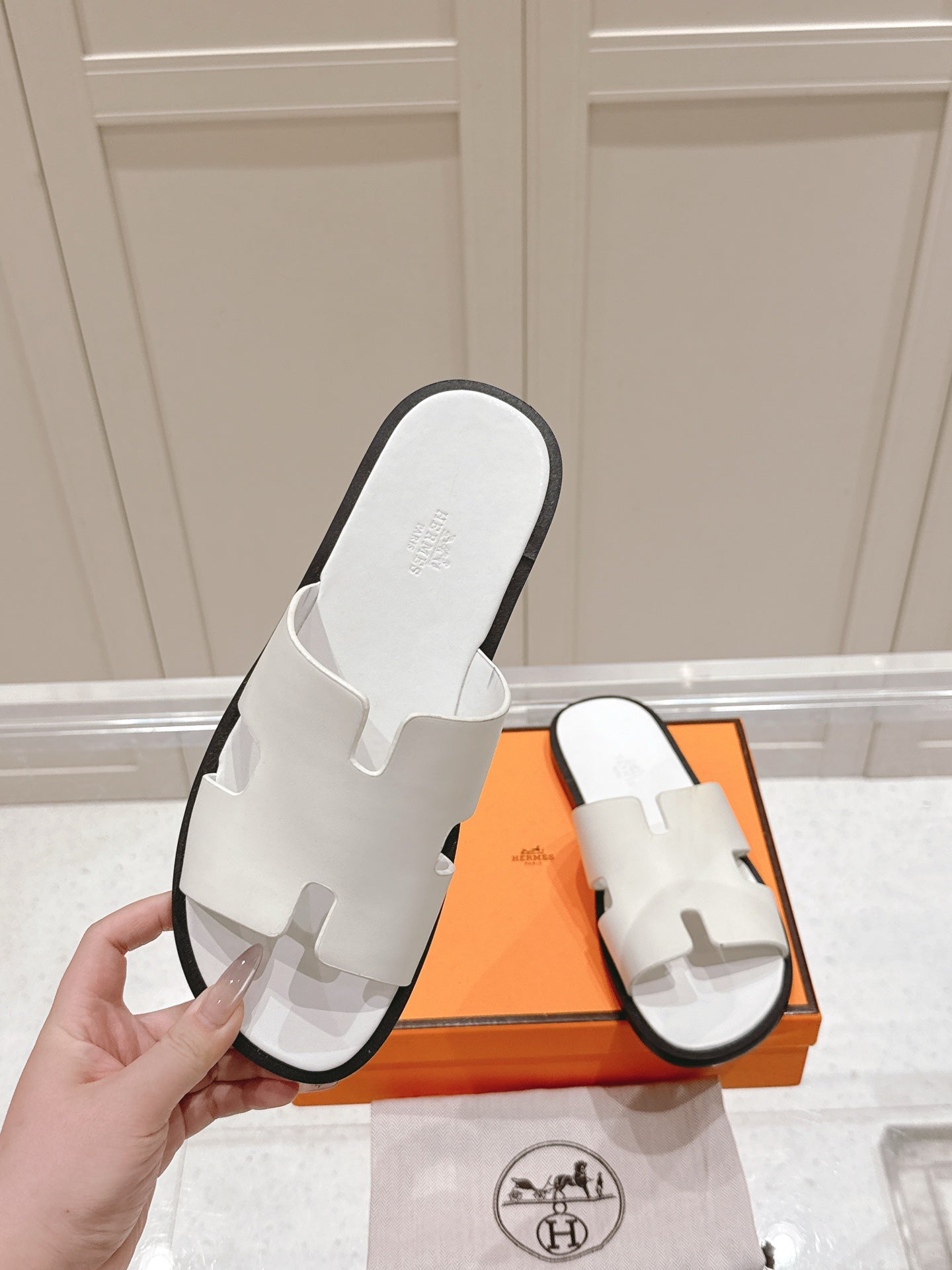 LuxluxHouse Best Quality Women Shoes Hermes