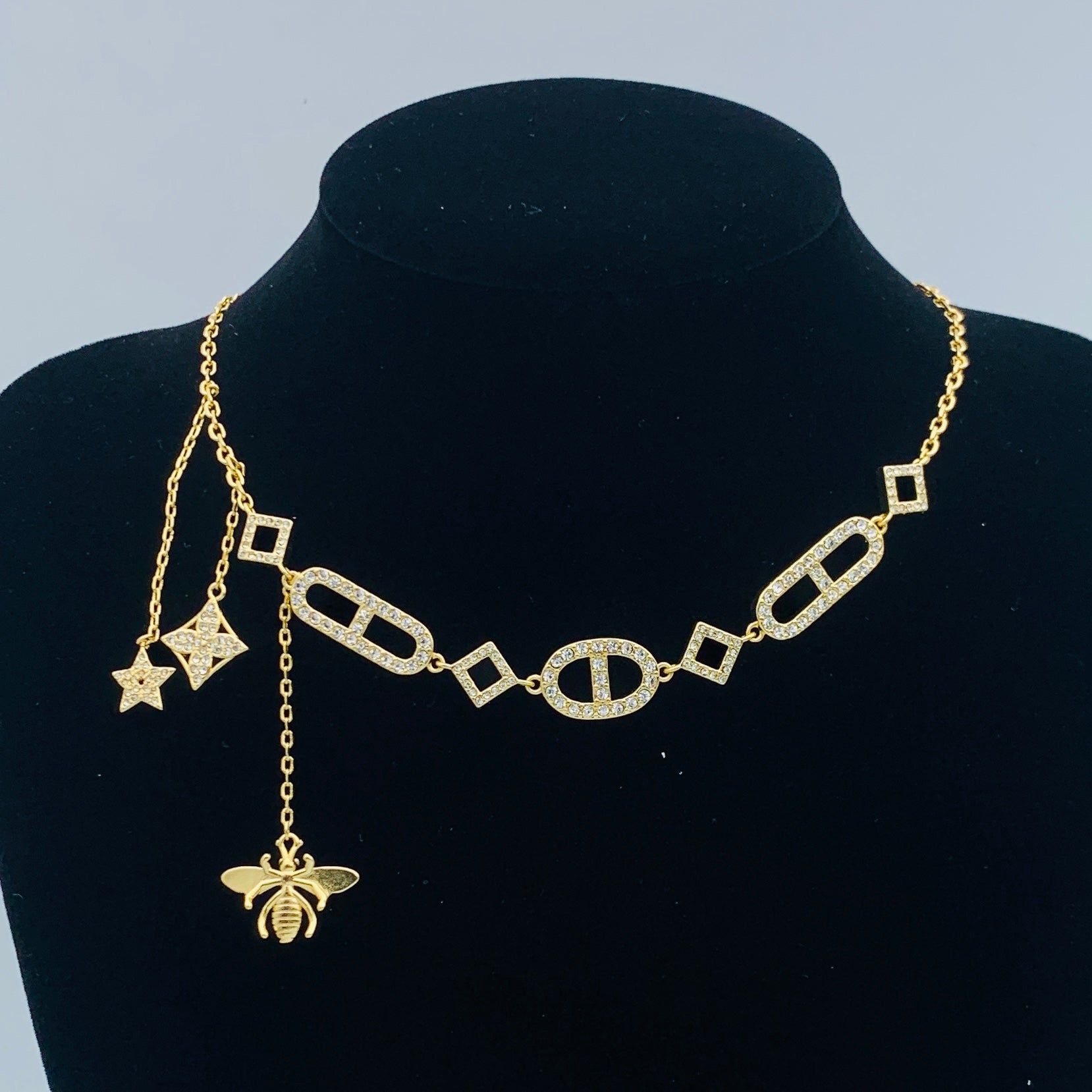 LuxluxHouse Low Price And High Quality Accessories Dior