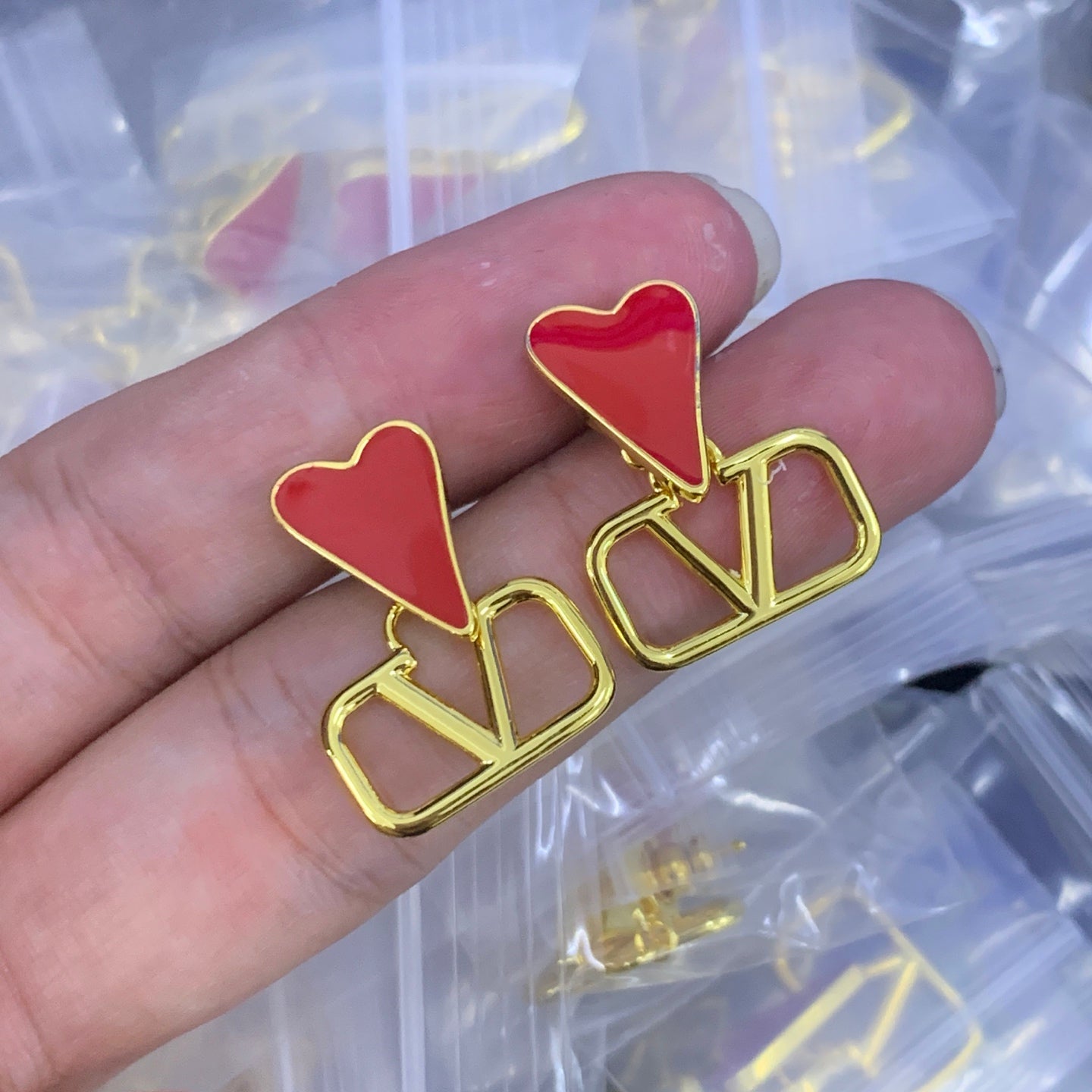 LuxluxHouse Low Price And High Quality Accessories Valentino