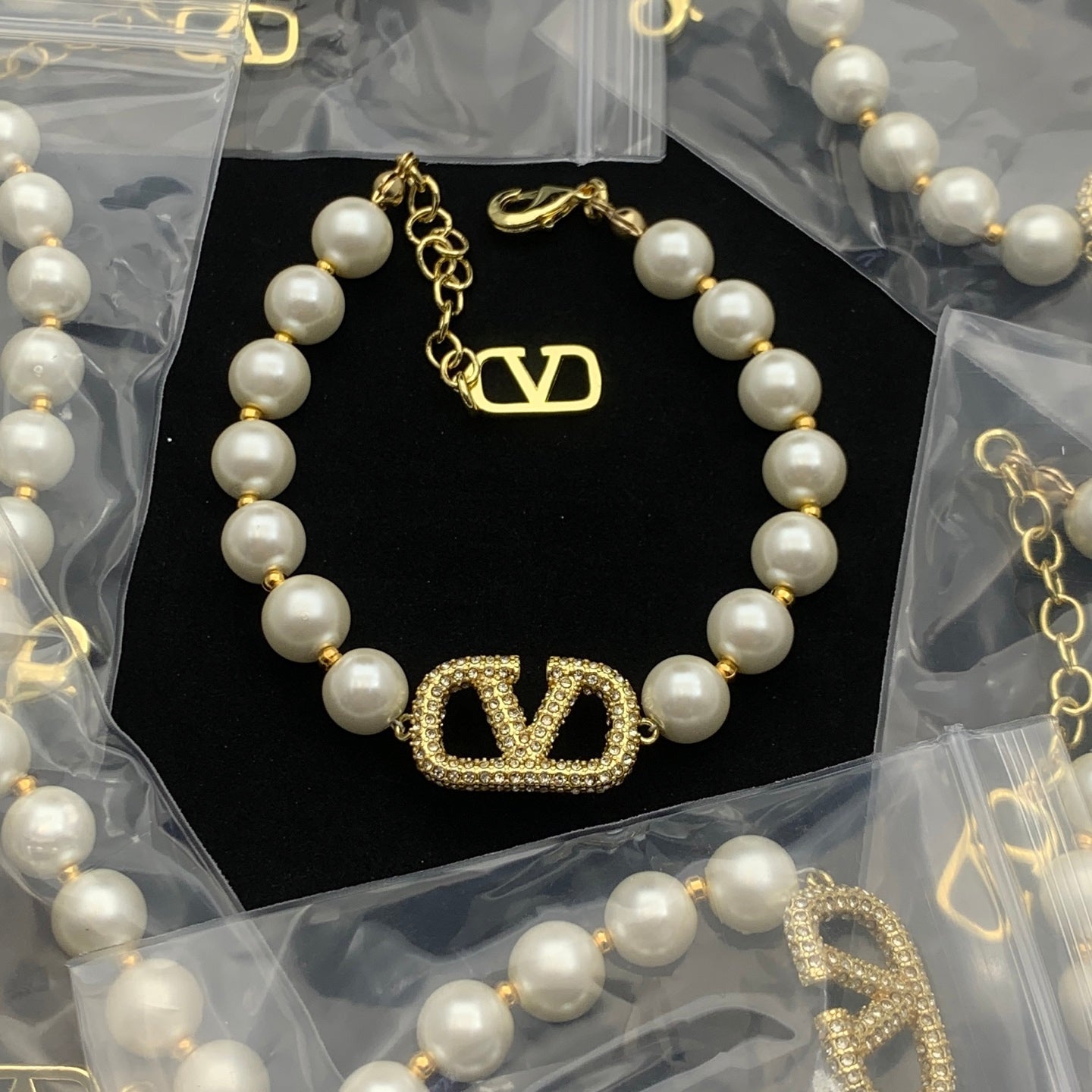 LuxluxHouse Low Price And High Quality Accessories Valentino