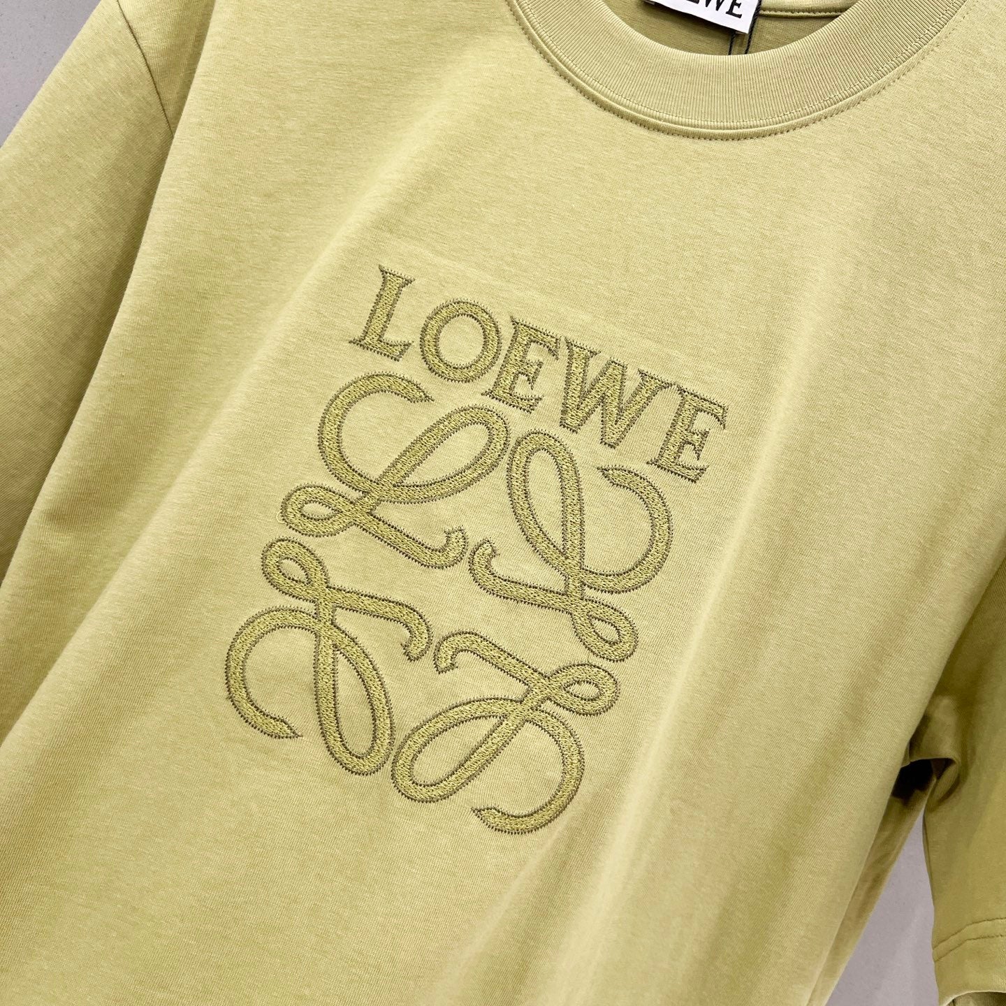 LuxluxHouse Best Quality Clothes T-shirt Loewe