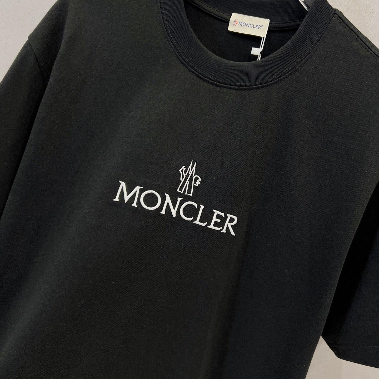 LuxluxHouse Best Quality Clothes T-shirt Moncler