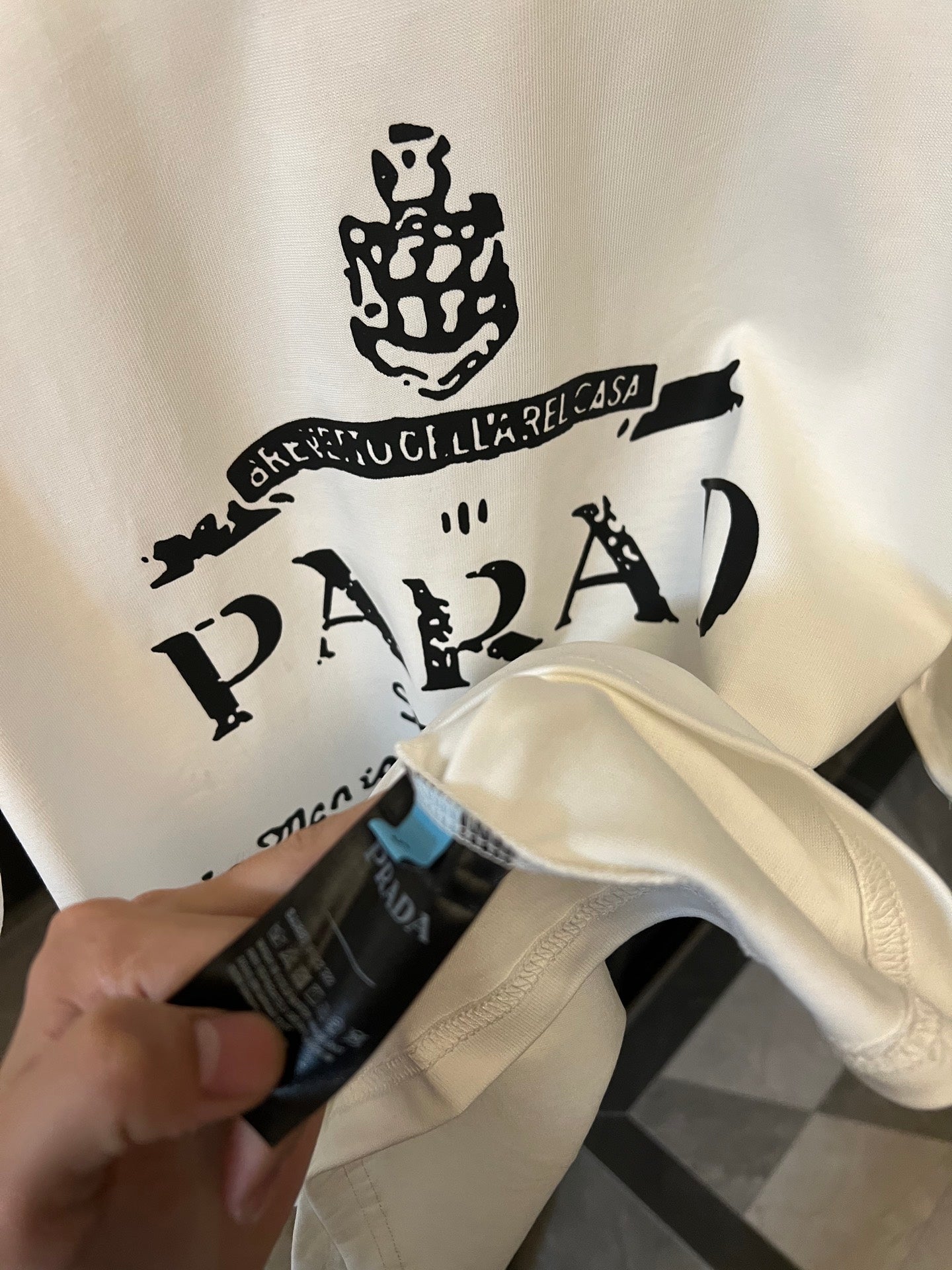 LuxluxHouse Best Quality Clothes T-shirt Prada
