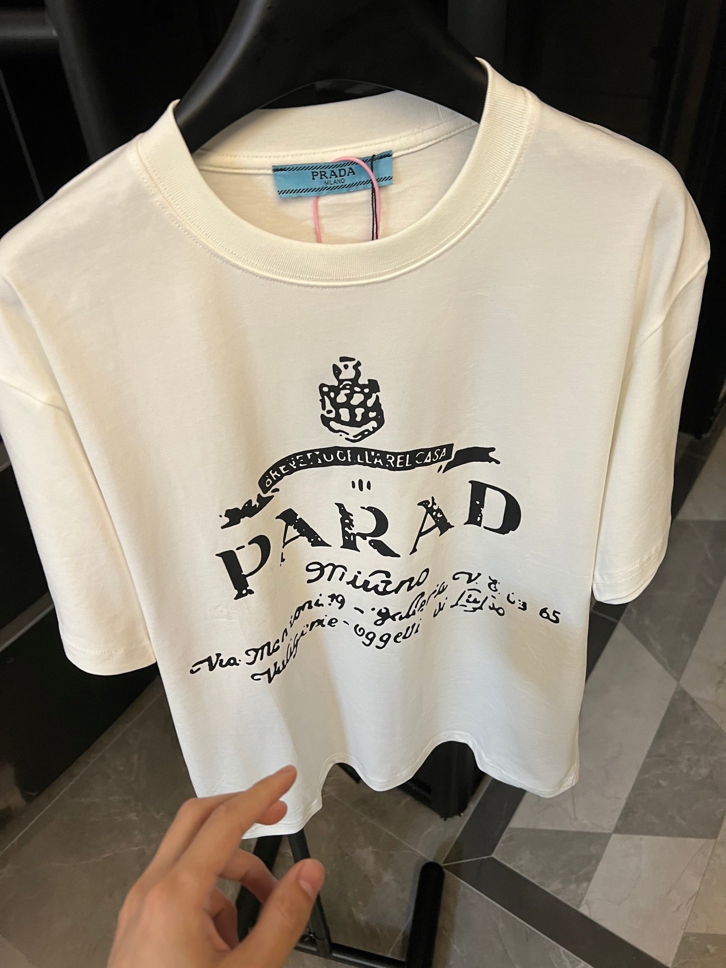 LuxluxHouse Best Quality Clothes T-shirt Prada