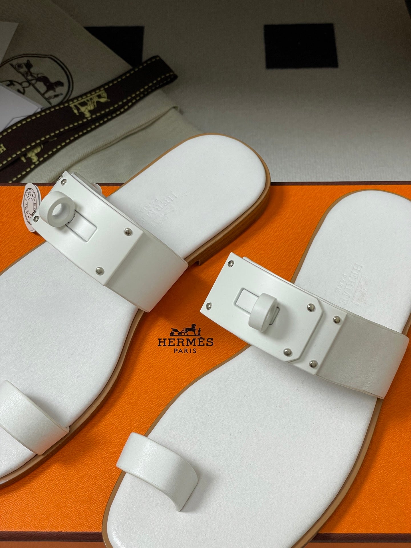 LuxluxHouse Best Quality Women Shoes Hermes