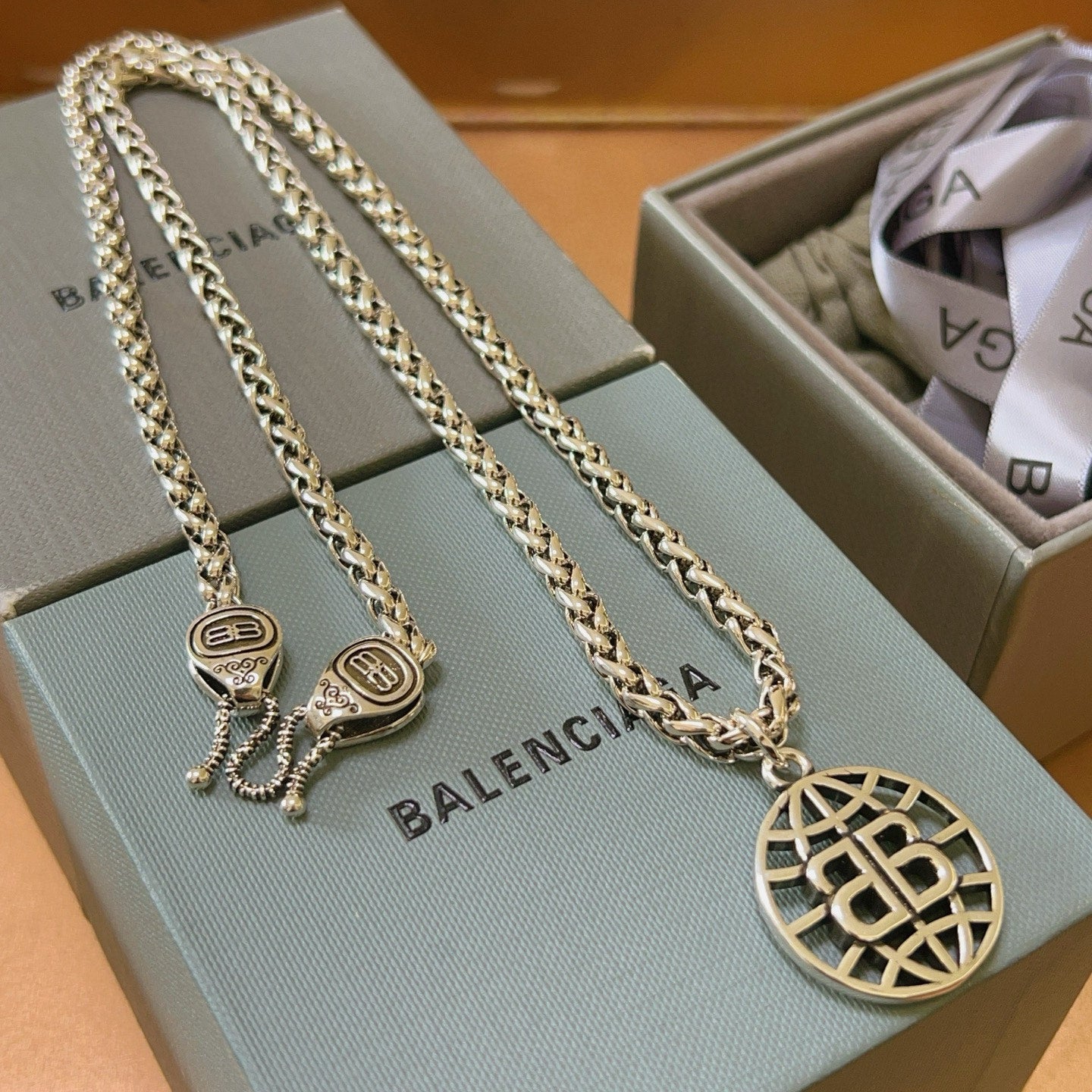 LuxluxHouse Best Quality Accessories Necklace Balenciaga