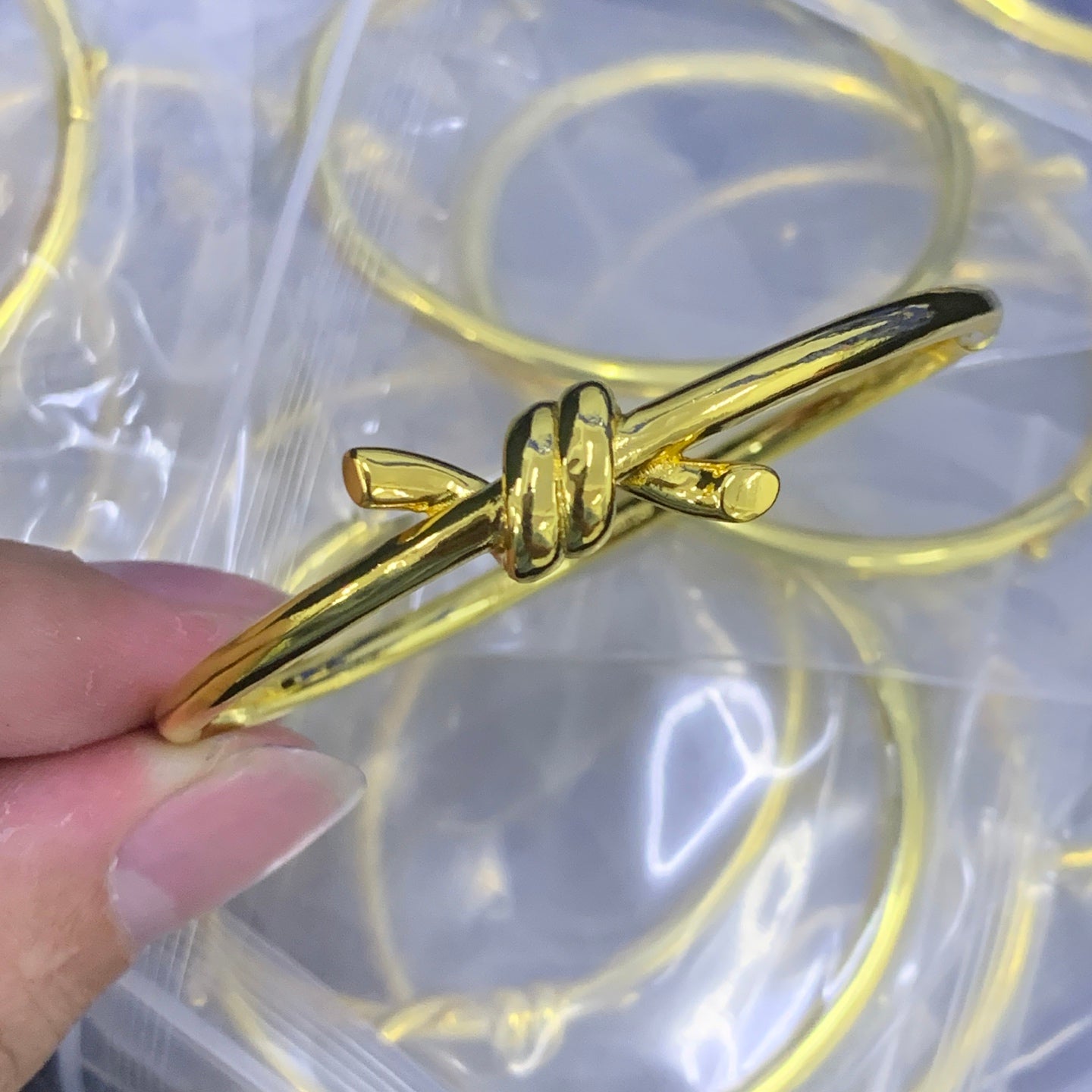 LuxluxHouse Low Price And High Quality Accessories Tiffany