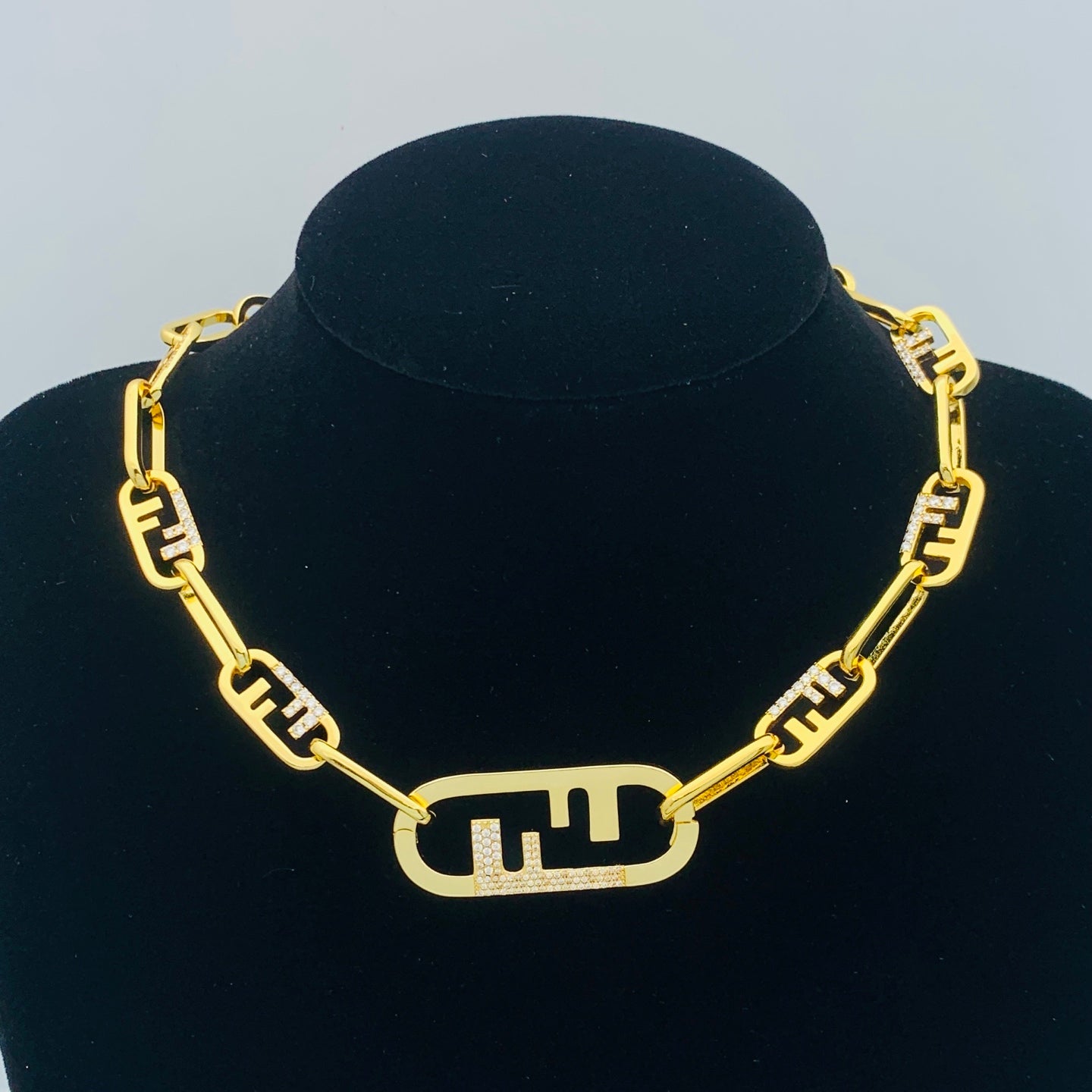 LuxluxHouse Low Price And High Quality Accessories Fendi