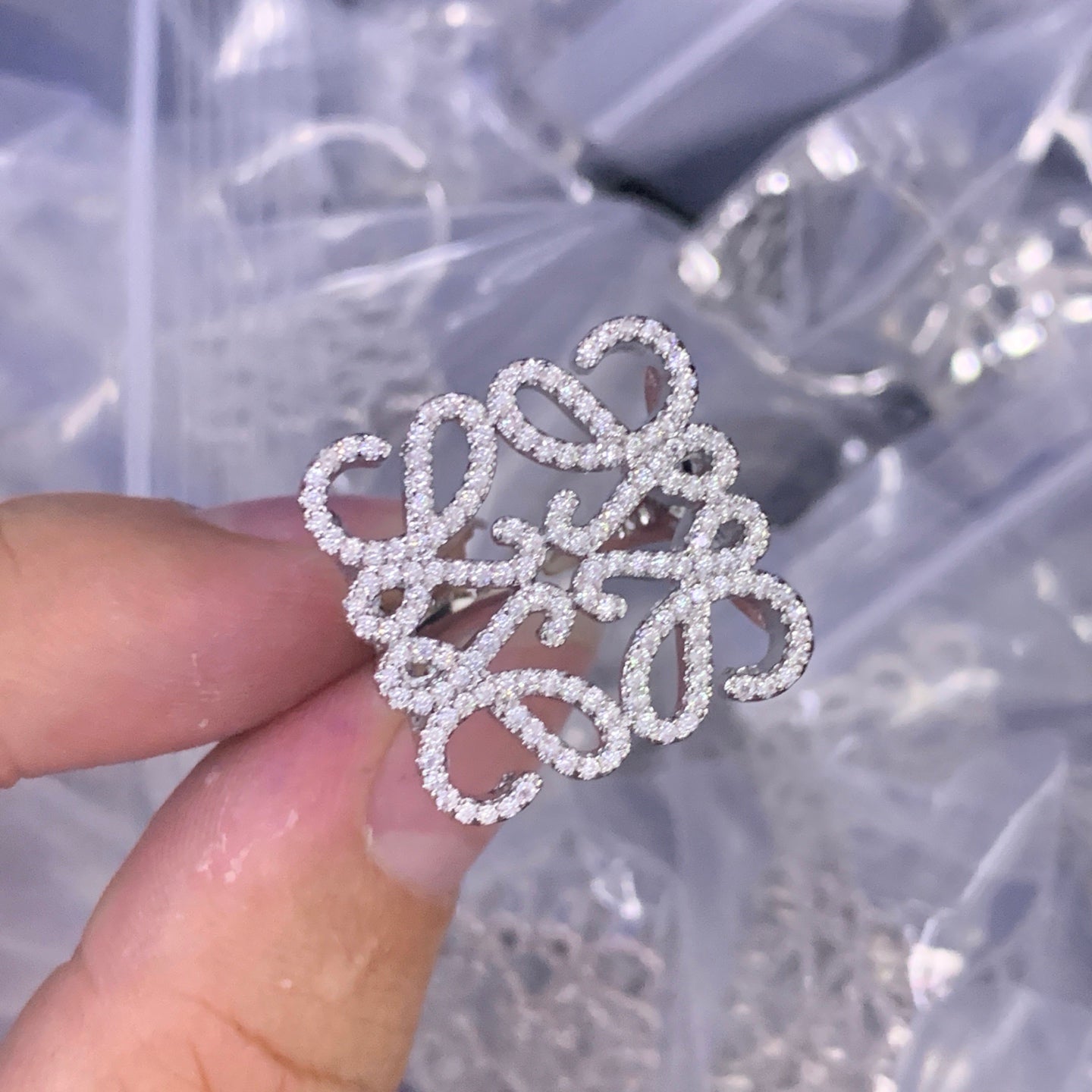 LuxluxHouse Low Price And High Quality Accessories Loewe