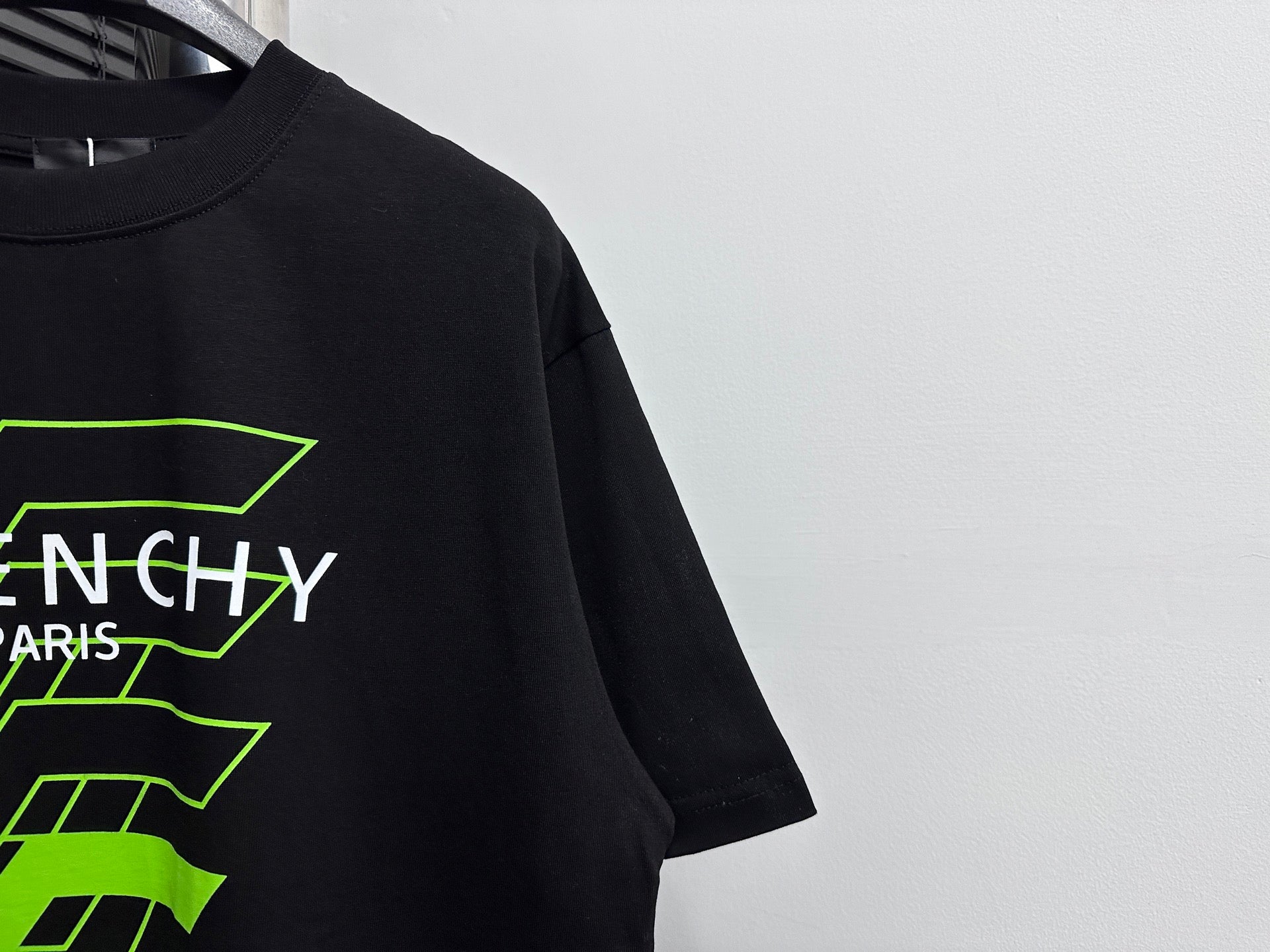 LuxluxHouse Best Quality Clothes Givenchy T-shirt