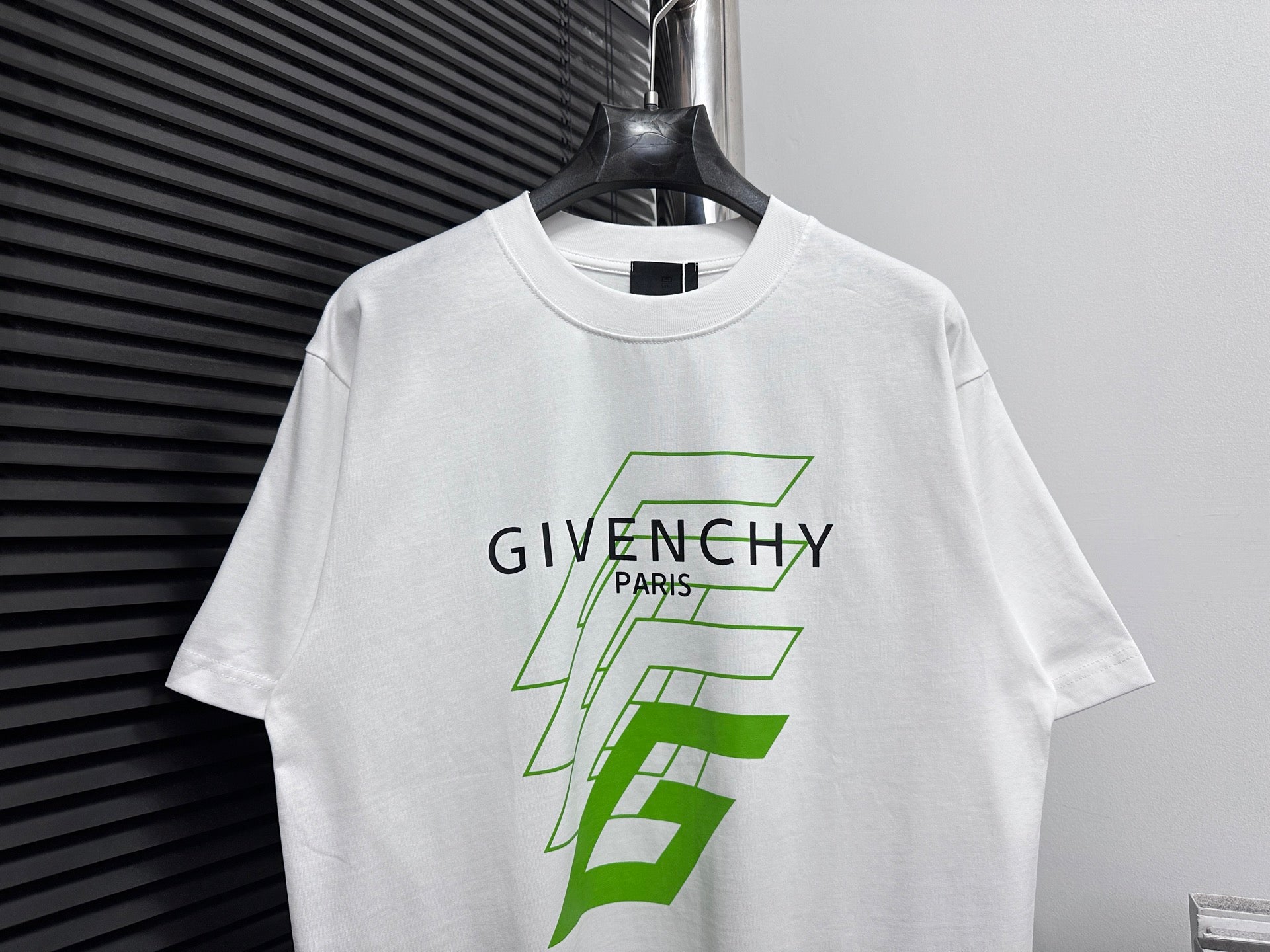 LuxluxHouse Best Quality Clothes Givenchy T-shirt