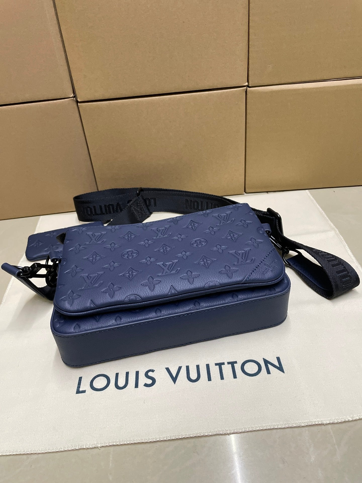 LuxluxHouse Best Quality Bags Louis Vuitton Men