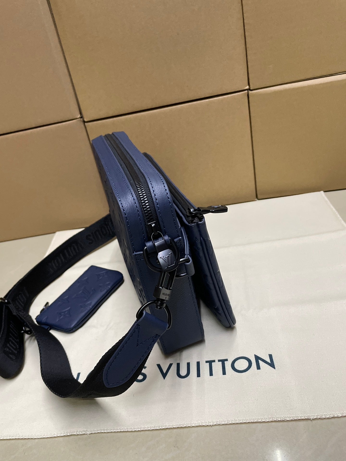 LuxluxHouse Best Quality Bags Louis Vuitton Men