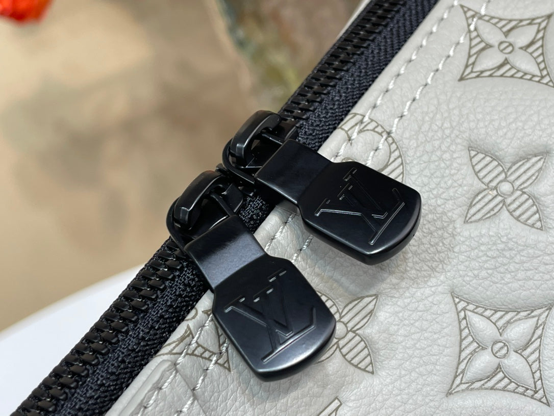 LuxluxHouse Best Quality Bags Louis Vuitton Men