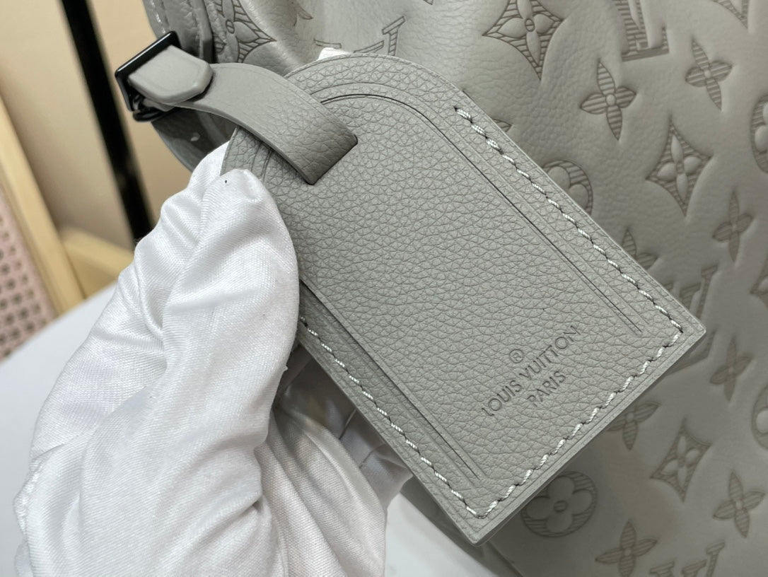 LuxluxHouse Best Quality Bags Louis Vuitton Men