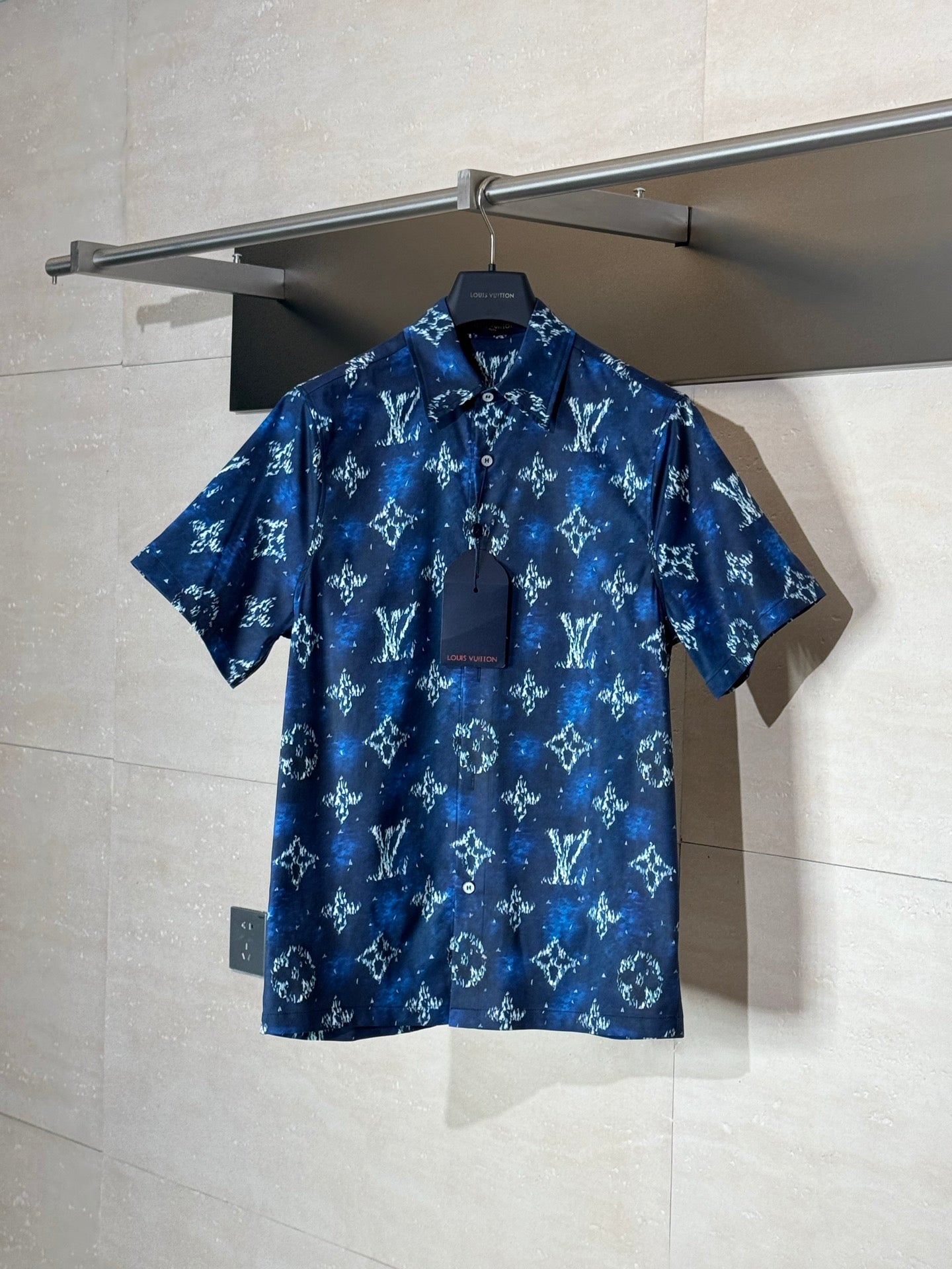 LuxluxHouse Best Quality Clothes Shirts&Polo Louis Vuitton