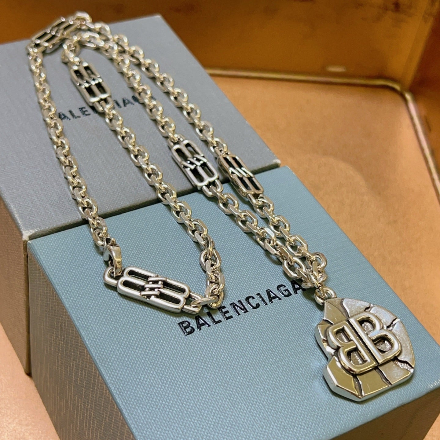 LuxluxHouse Best Quality Accessories Necklace Balenciaga