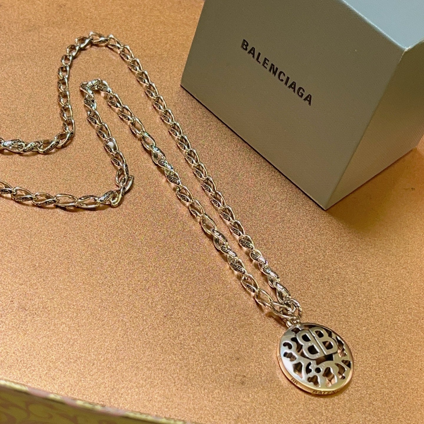 LuxluxHouse Best Quality Accessories Necklace Balenciaga