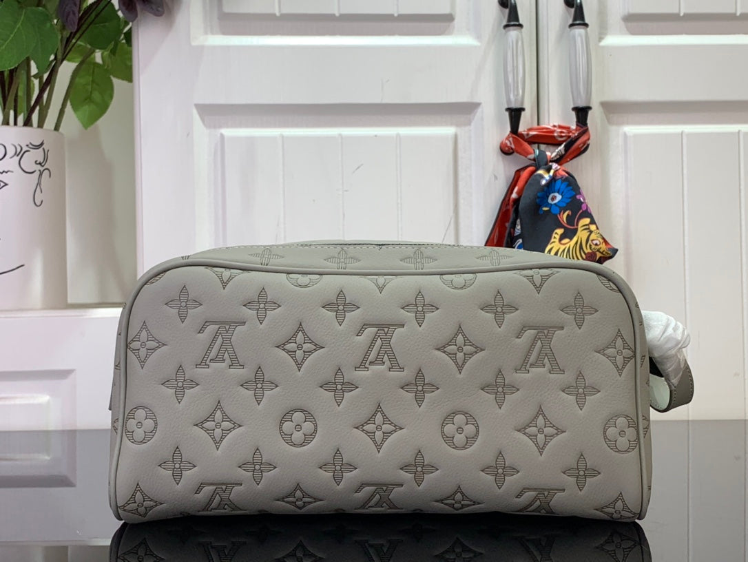 LuxluxHouse Best Quality Bags Louis Vuitton Women Men