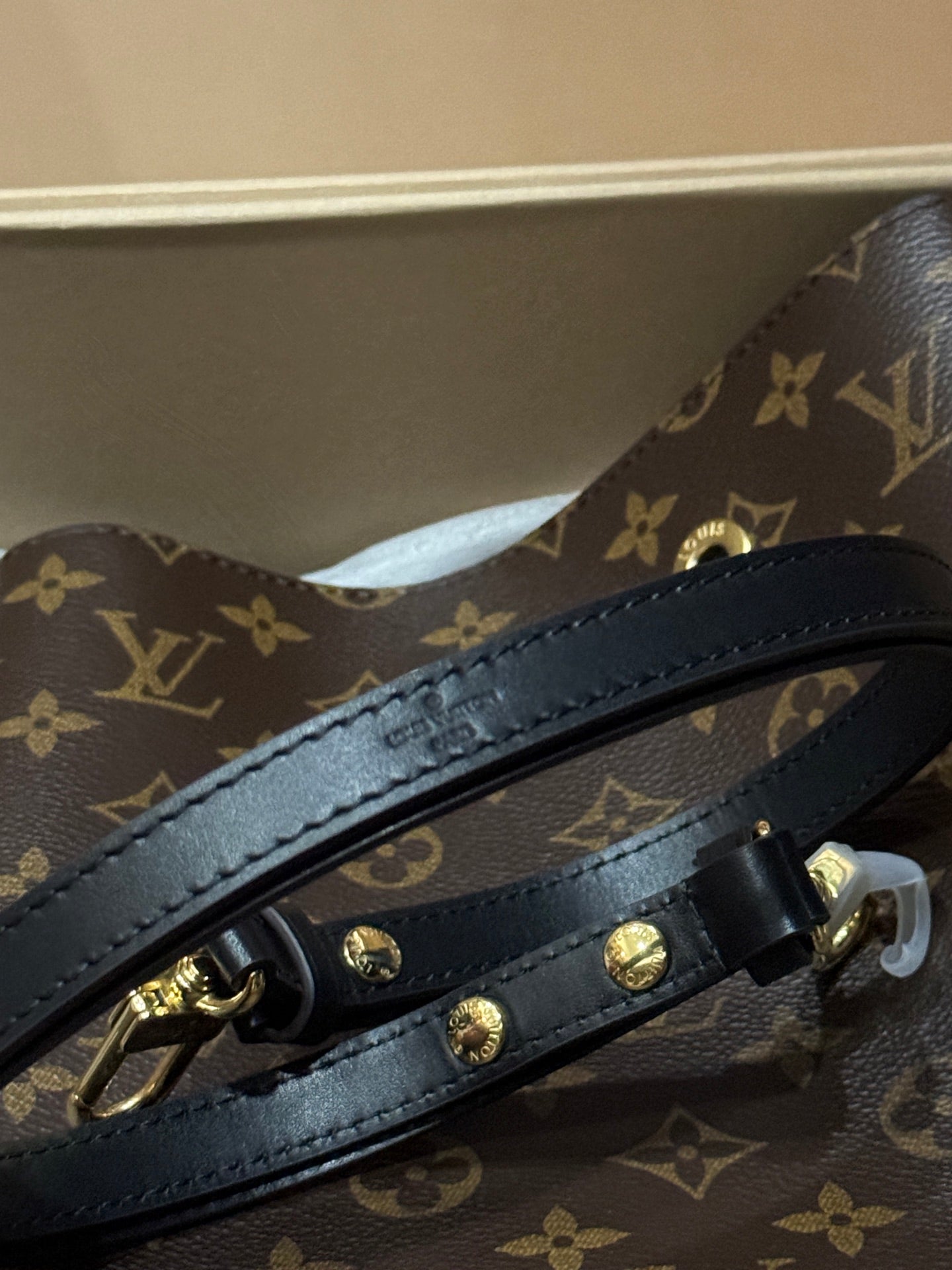 LuxluxHouse Best Quality Bags  Louis Vuitton
