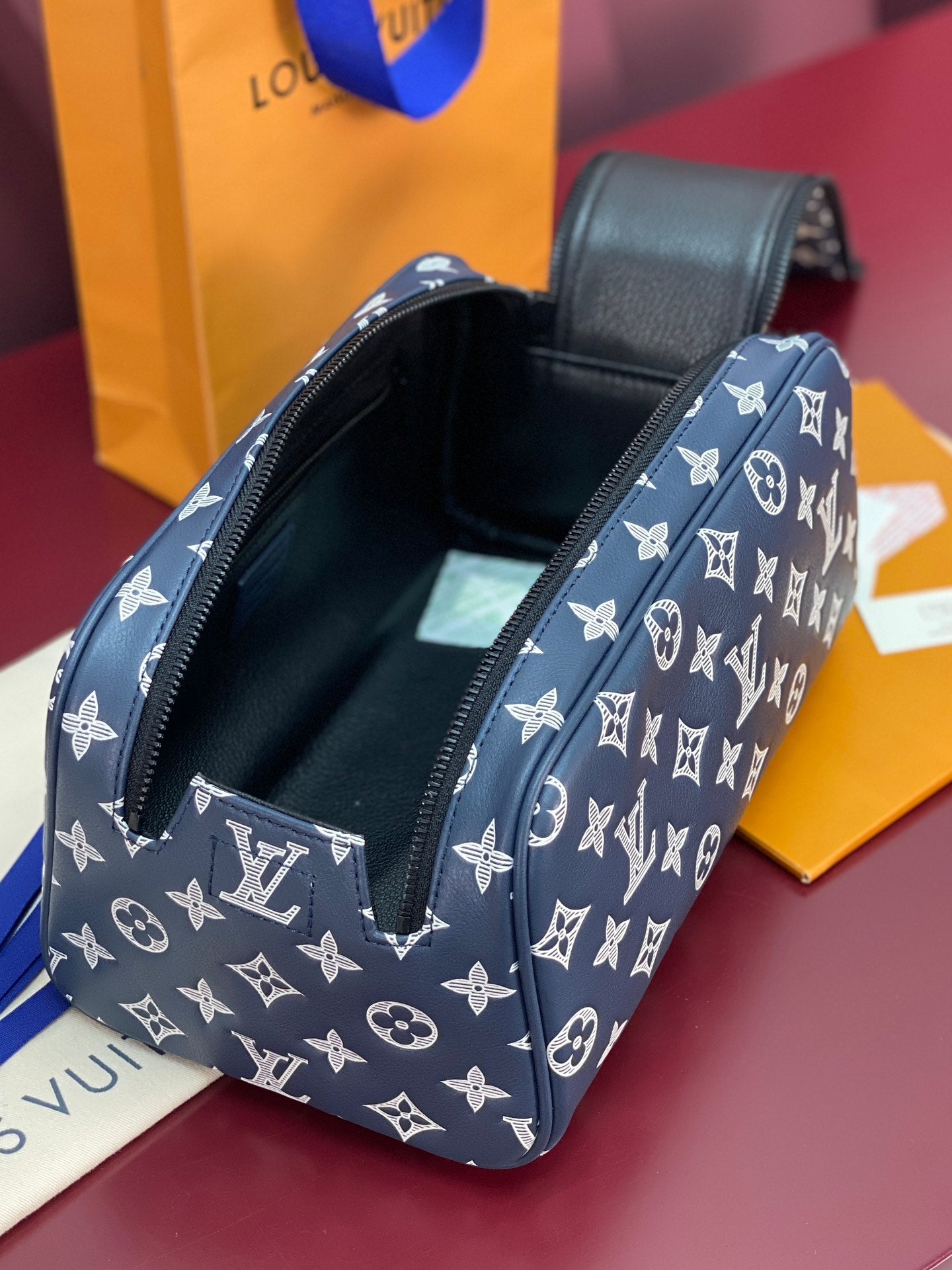 LuxluxHouse Best Quality Bags Louis Vuitton Men