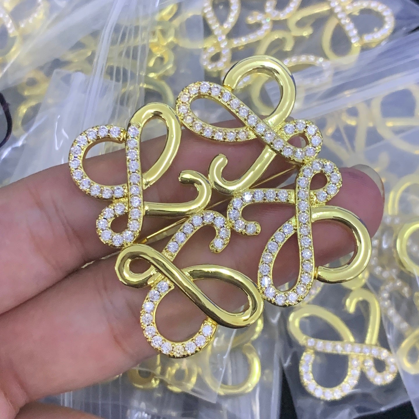 LuxluxHouse Low Price And High Quality Accessories Loewe