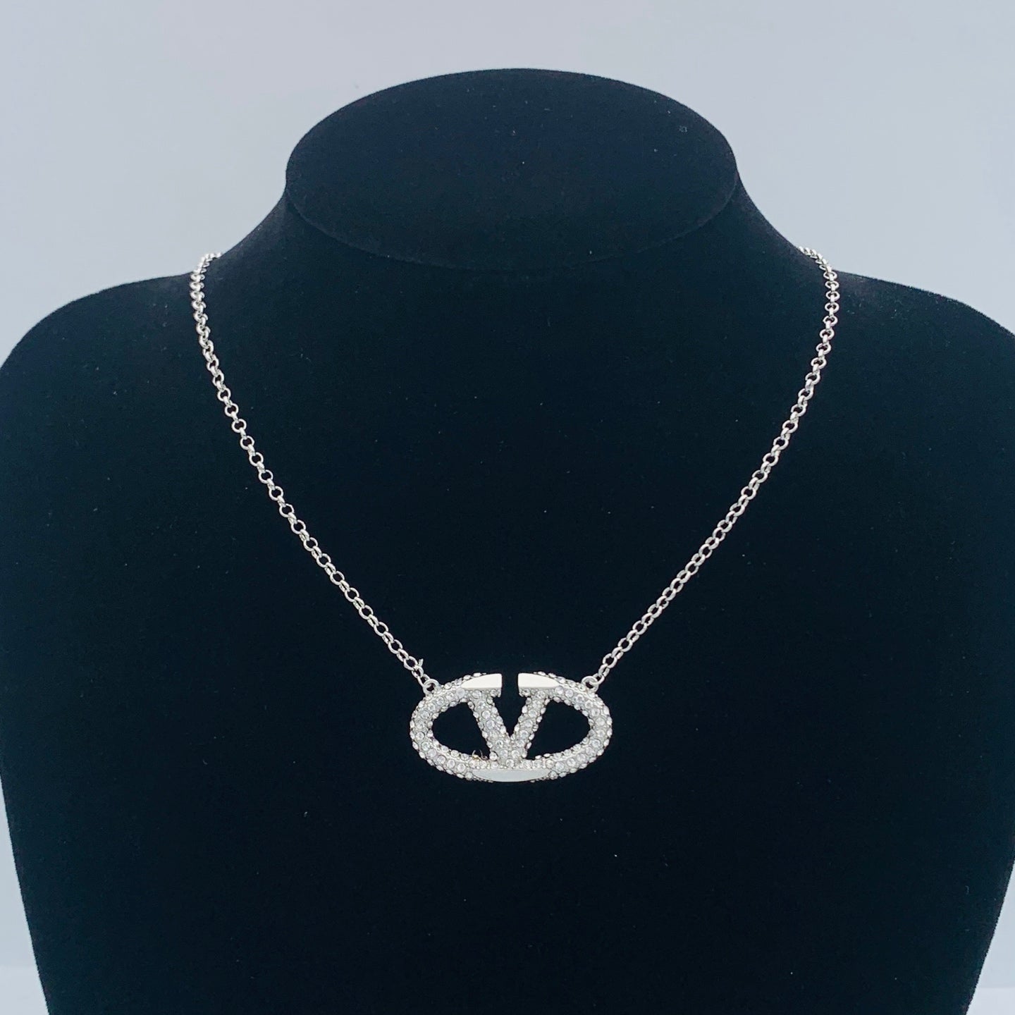 LuxluxHouse Low Price And High Quality Accessories Valentino