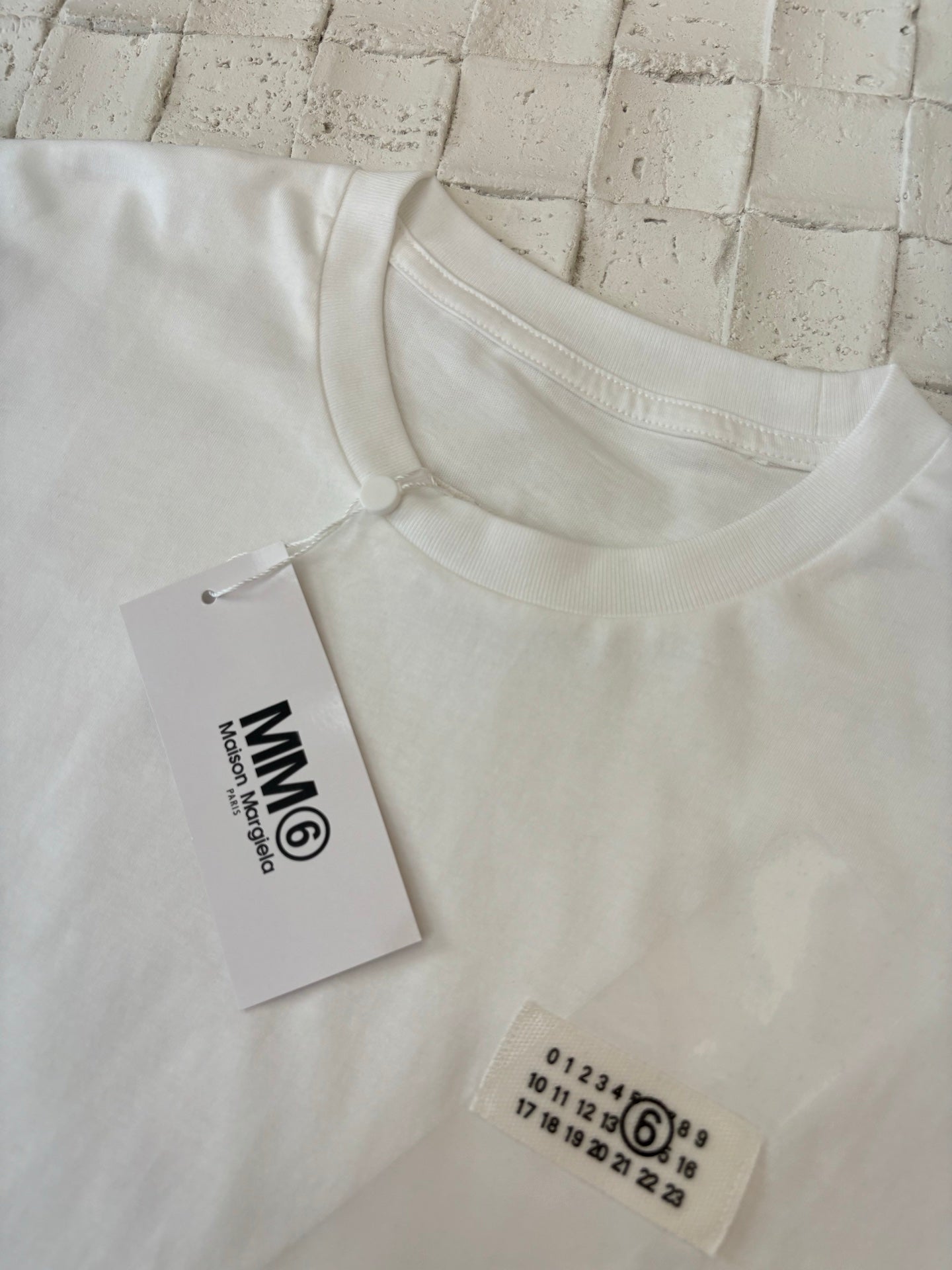 LuxluxHouse Best Quality Clothes T-shirt Chanel & Maison Margiela