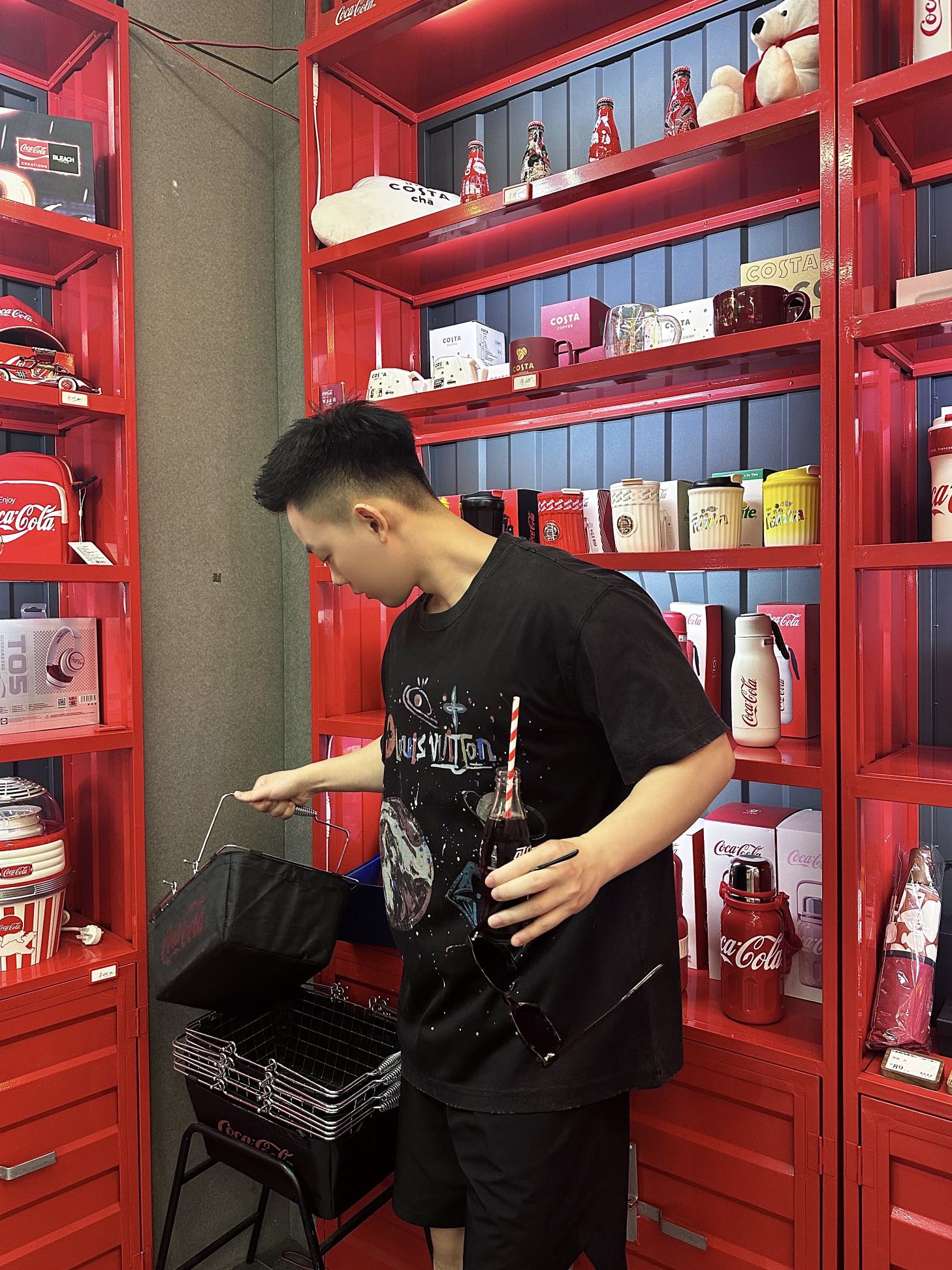 LuxluxHouse Best Quality Clothes T-shirt Louis Vuitton