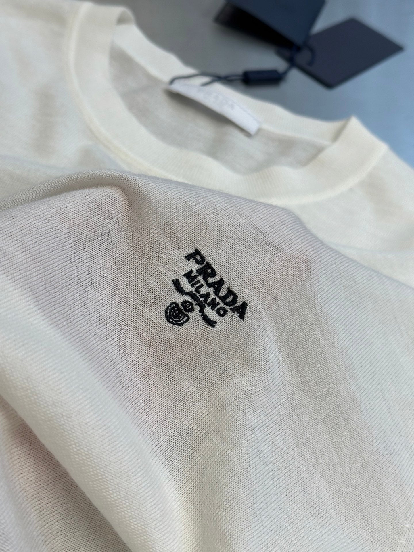 LuxluxHouse Best Quality Clothes T-shirt Prada