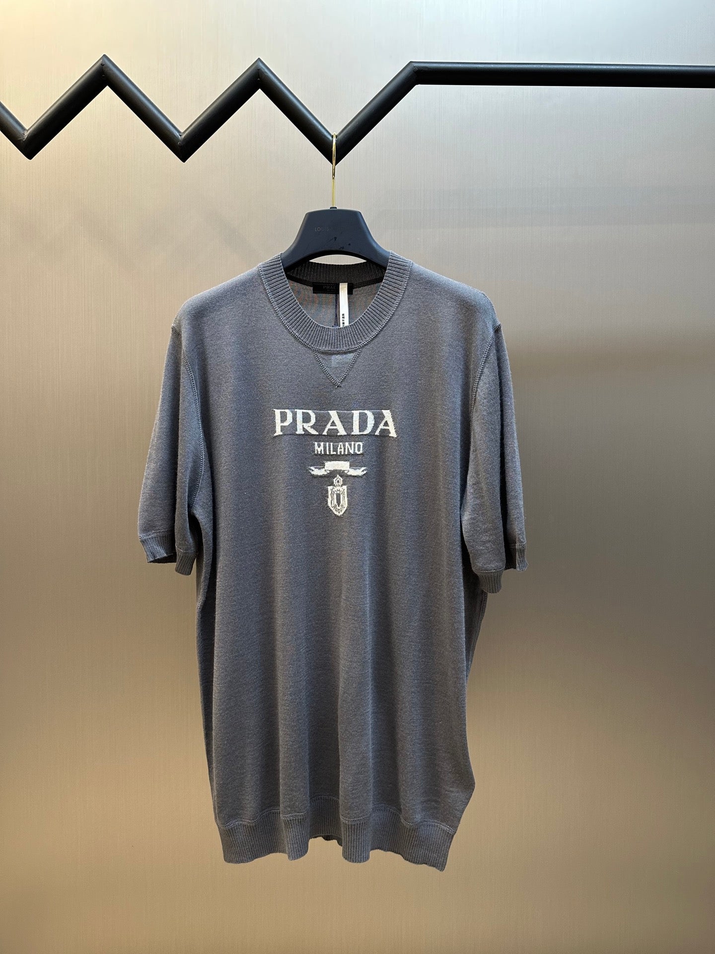LuxluxHouse Best Quality Clothes T-shirt Prada