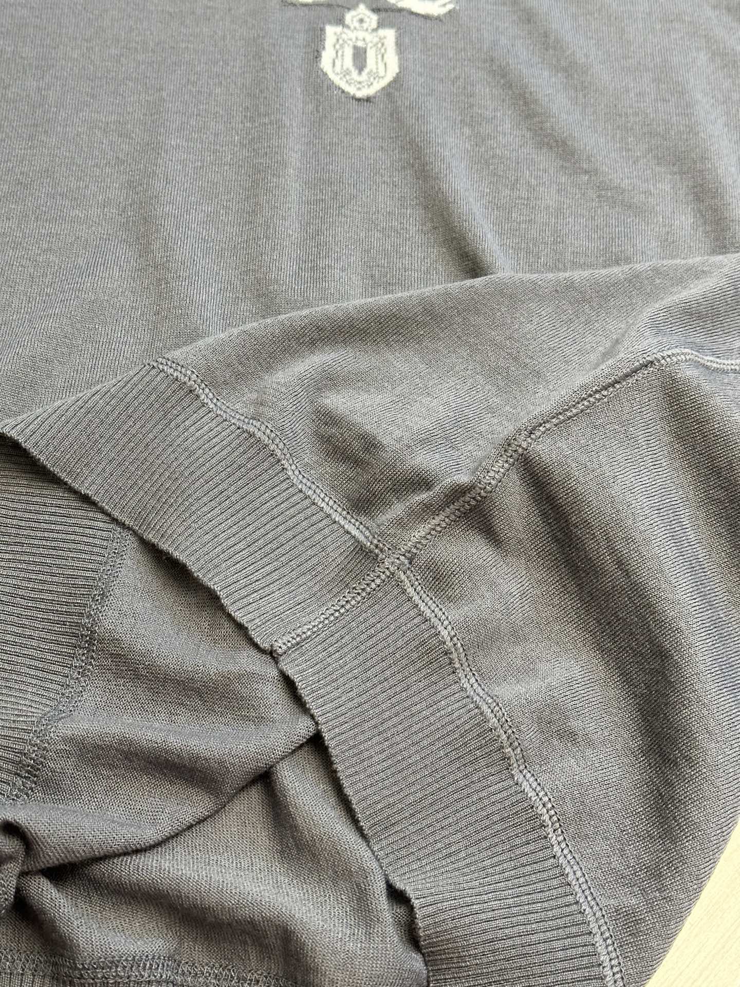 LuxluxHouse Best Quality Clothes T-shirt Prada