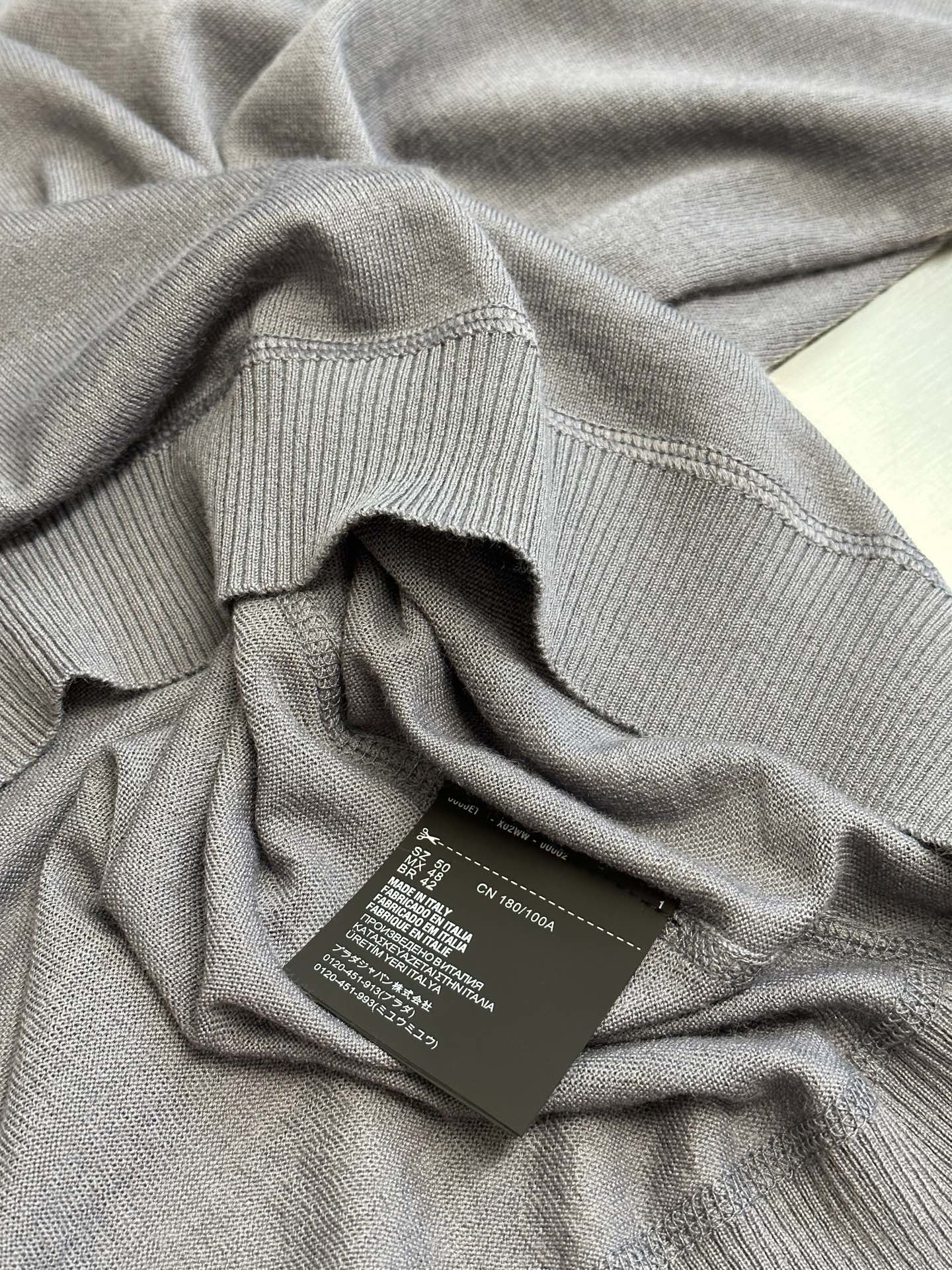 LuxluxHouse Best Quality Clothes T-shirt Prada