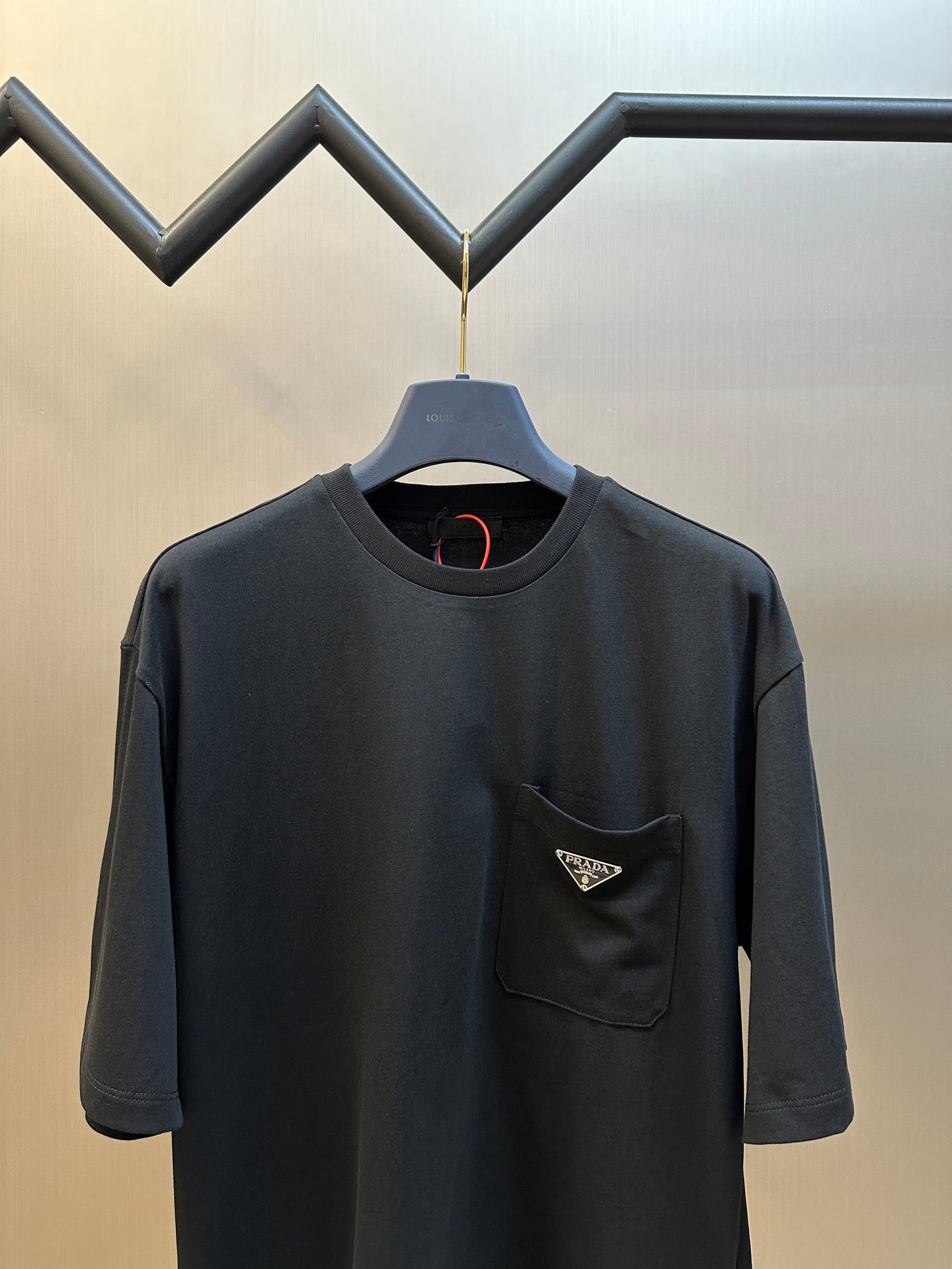 LuxluxHouse Best Quality Clothes T-shirt Prada